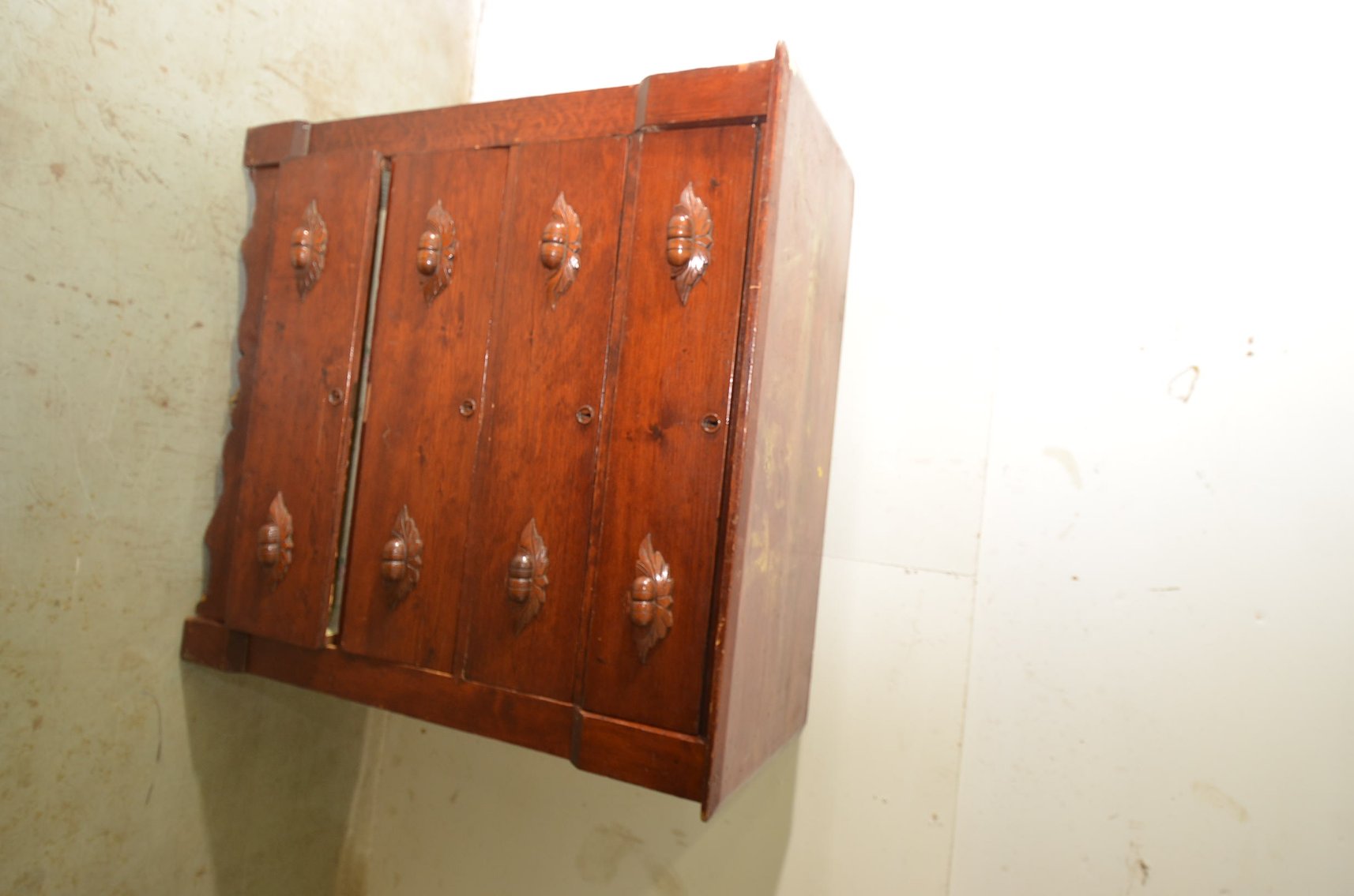 Image for FORDSON TRACTORS, COMMERICIAL LIGHTING, AUTO PARTS, FISHING TACKLE AND FURNITURE