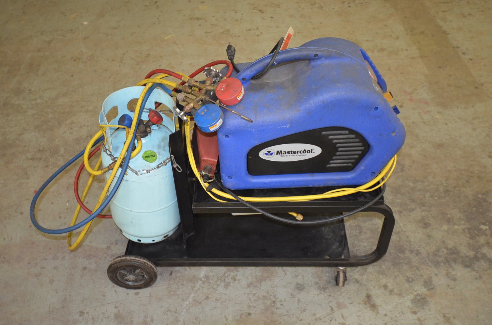 Image for 2000 FORD F350, ENCLOSED TRAILER, 100+ MORGAN  SILVER DOLLARS, 18 STEAMER TRUNKS, TOOLS & MORE!