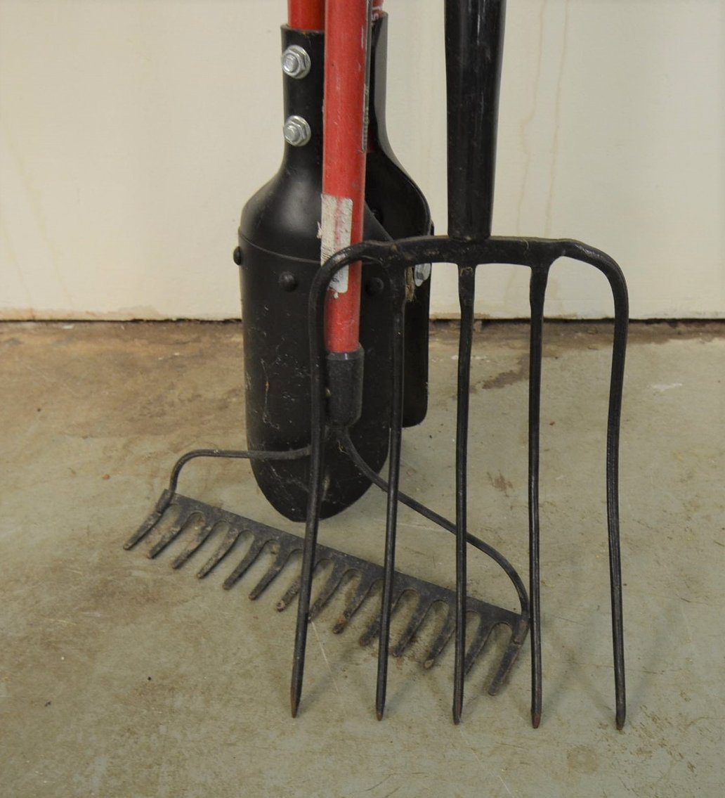 Image for 2000 FORD F350, ENCLOSED TRAILER, 100+ MORGAN  SILVER DOLLARS, 18 STEAMER TRUNKS, TOOLS & MORE!