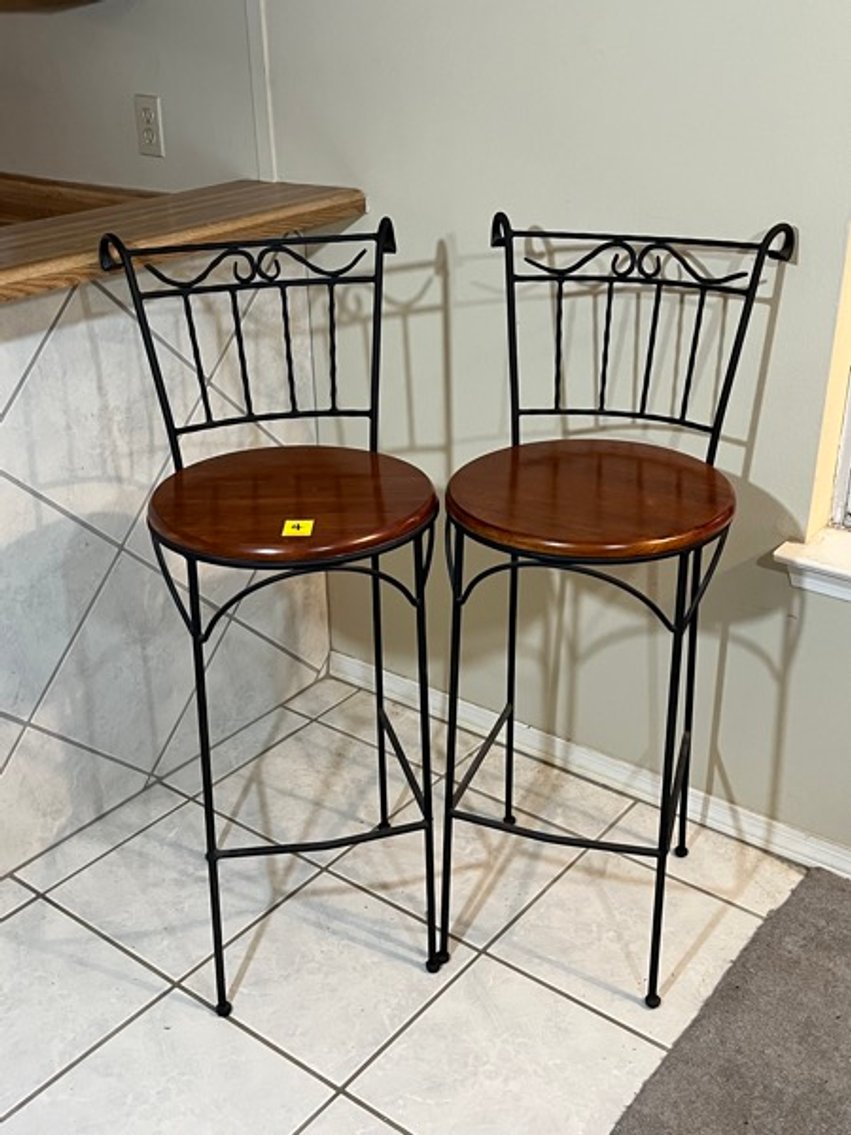 Image for Condo Clean-Out Auction - Langley Ave