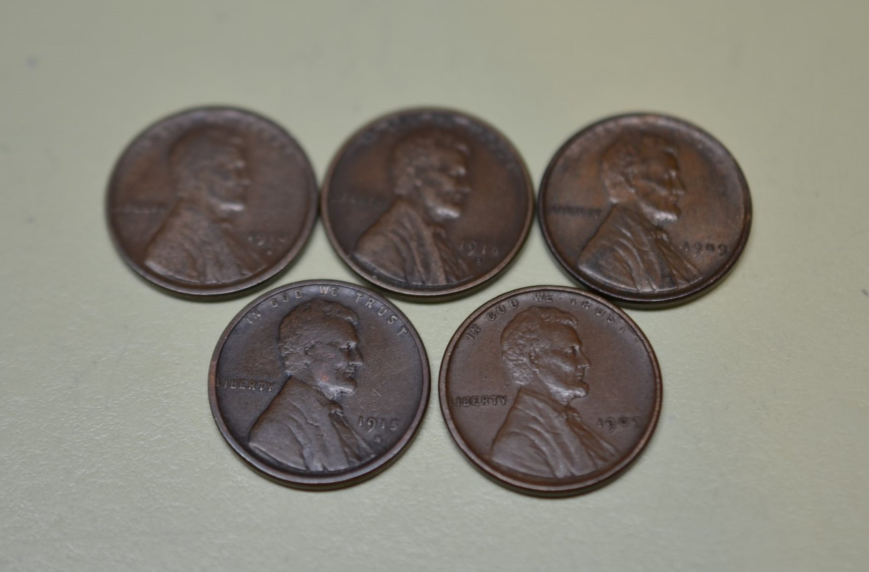 Image for 2004 FORD F150, EMBROIDERY MACHINE, GUNS, COINS, LAMPS, COLLECTIBLES, AND MORE!