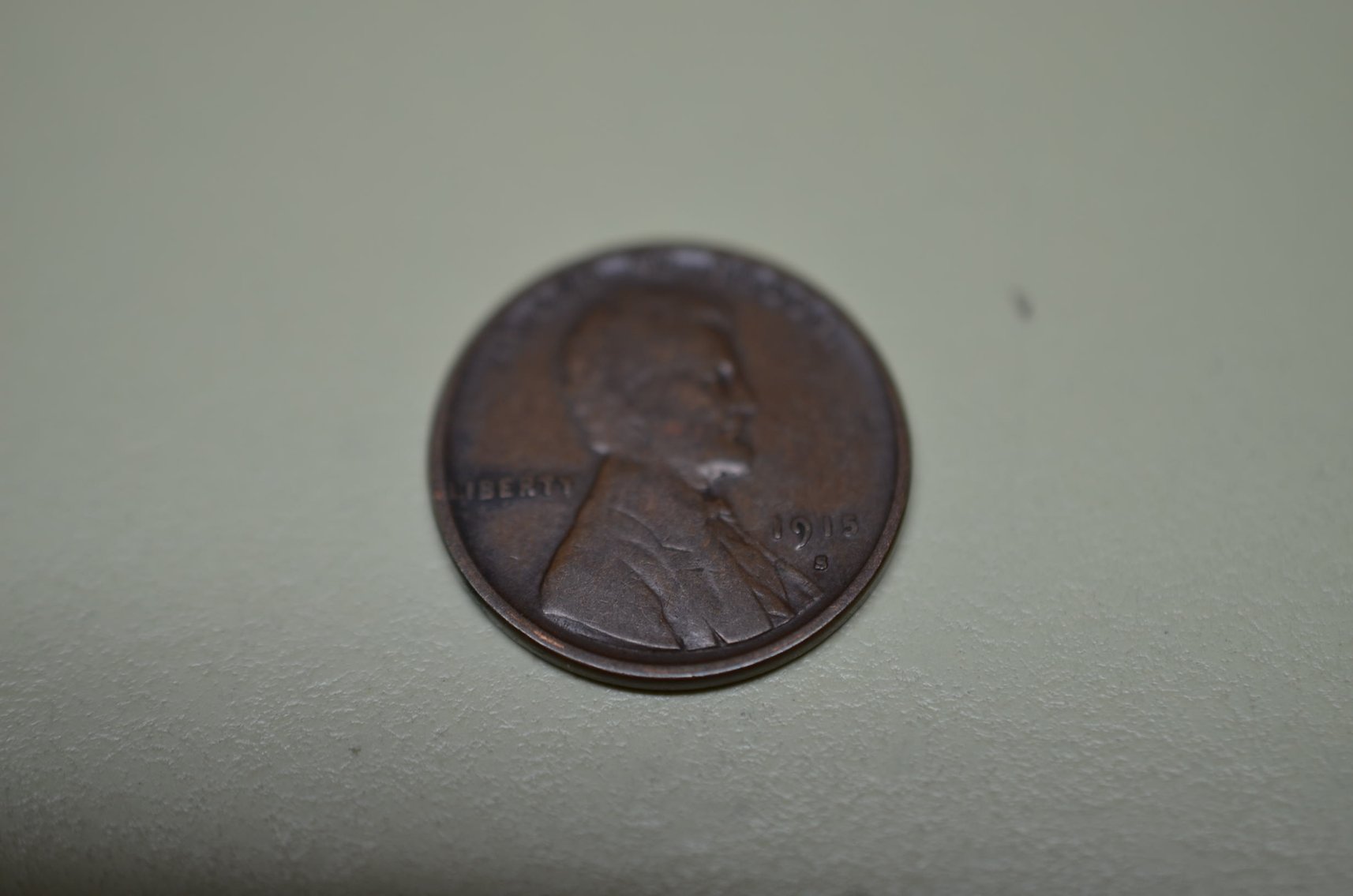 Image for 2004 FORD F150, EMBROIDERY MACHINE, GUNS, COINS, LAMPS, COLLECTIBLES, AND MORE!