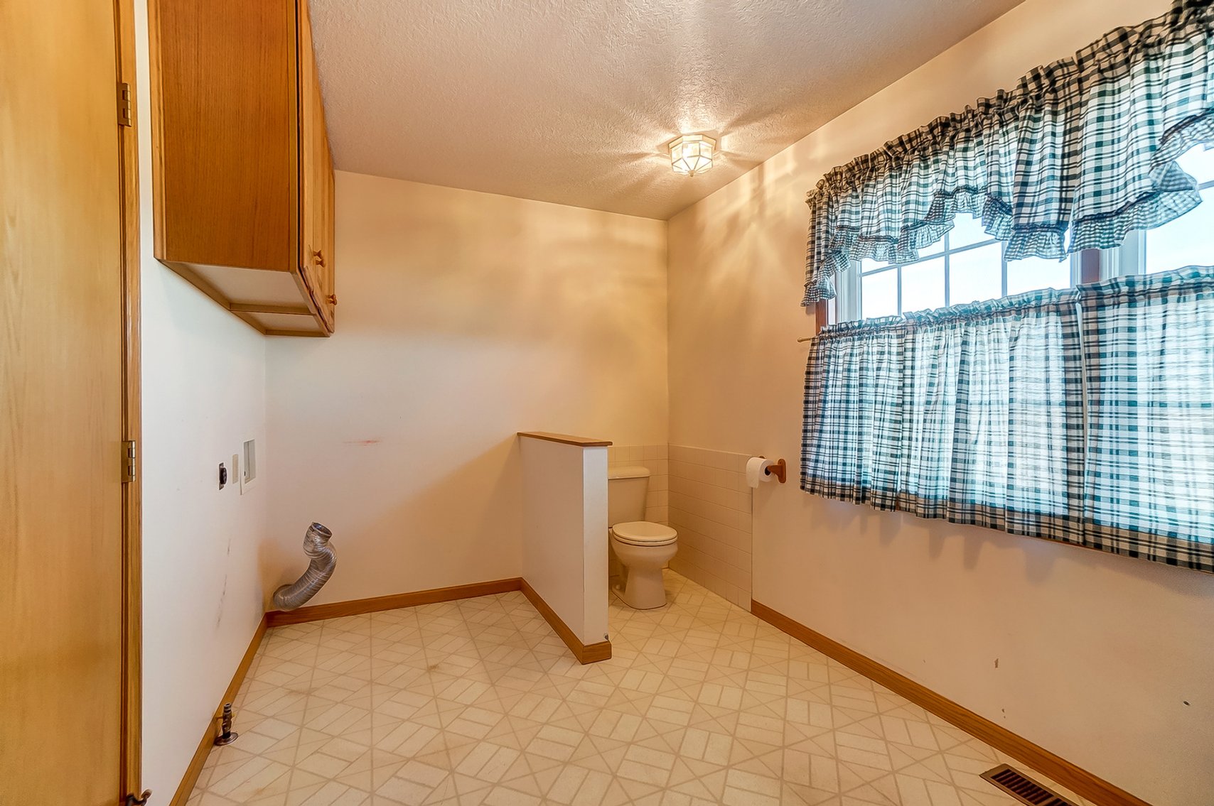 Image for 6862 Devils Hole Rd Pemberville, OH