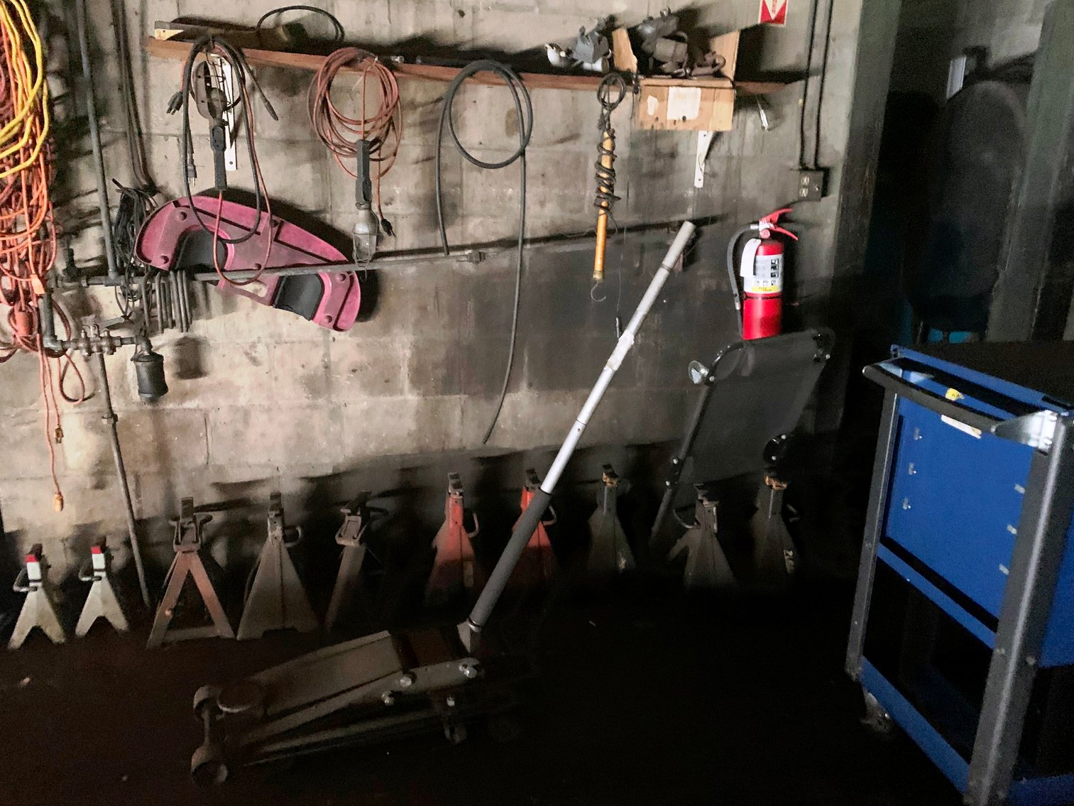 Image for Jacksonville, FL: Complete Liquidation of Assets of Little Bird Garage