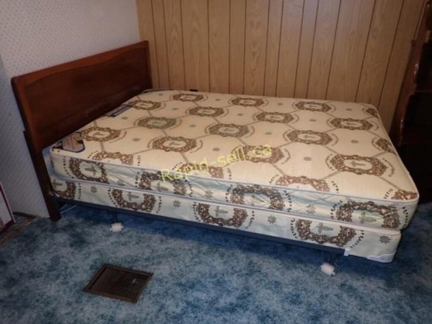 Image for Gordon & Gail Lange Moving Sale – Guelph