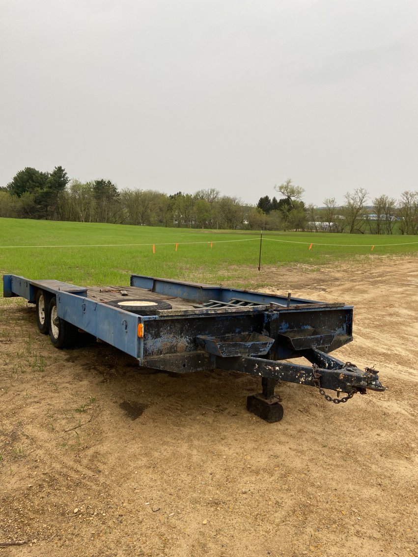 Image for JD 4010 TRACTOR, CHEV 3500 TRUCK, 19 FT TANDEM AXLE TRAILER - Mondovi, WI