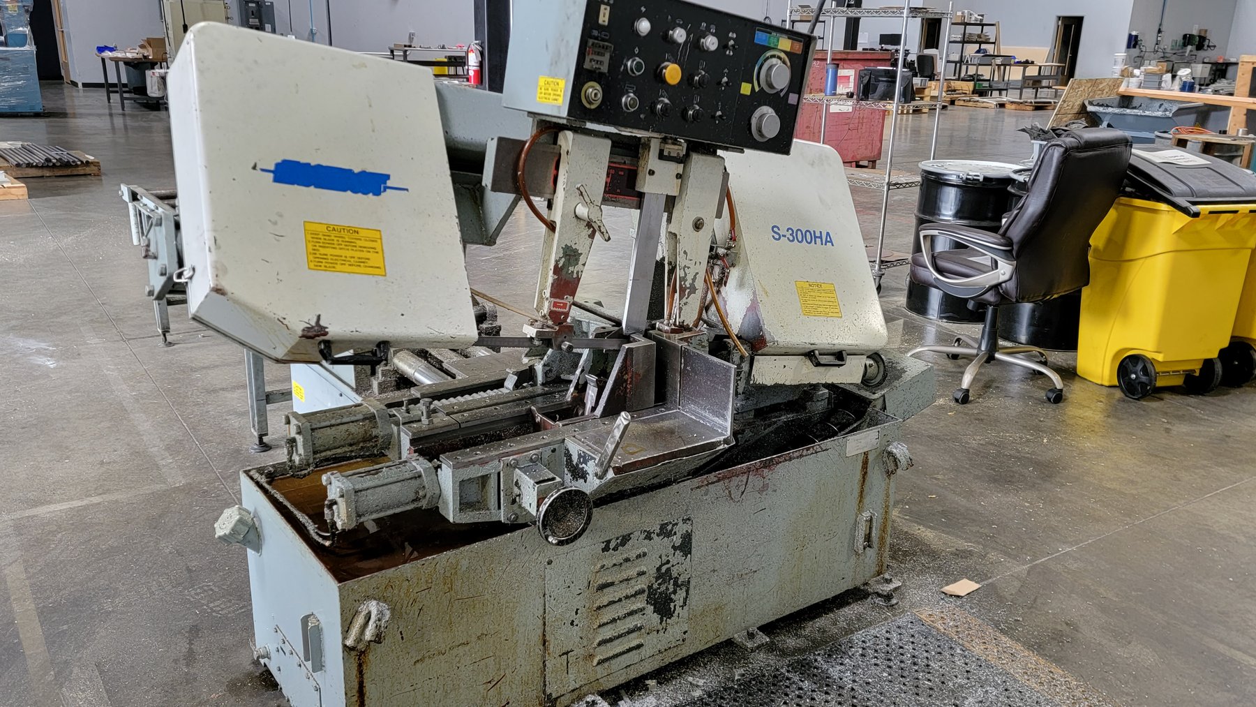 Image for Everett, WA: Short Notice Sale of 5 CNC Vertical Machining Centers