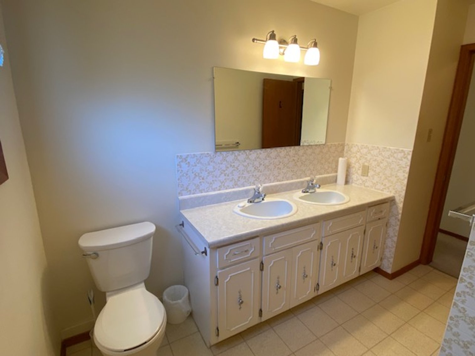 Image for Kitchener Bungalow Real Estate Auction