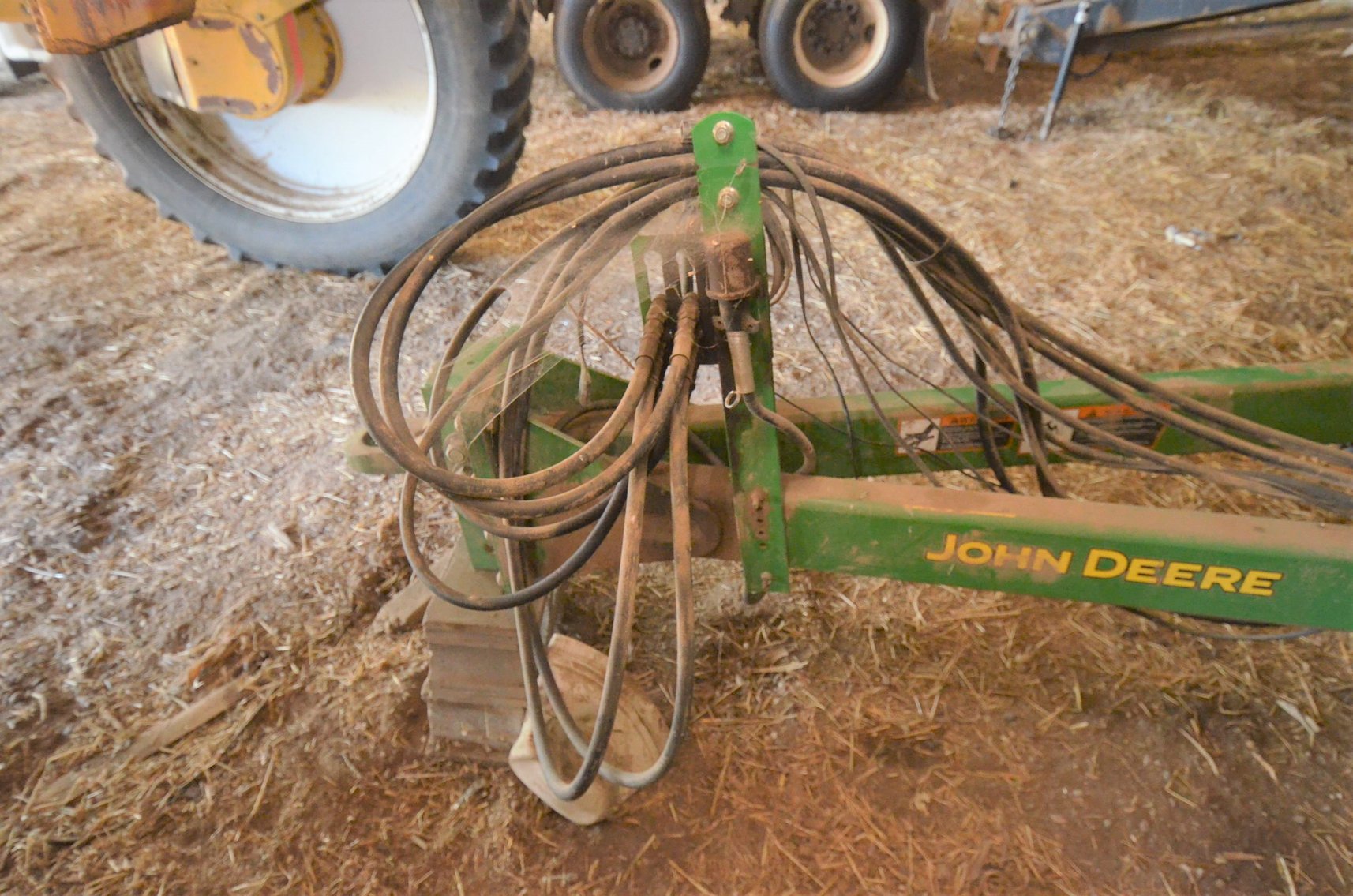 Image for JD 730 AIR SEEDER & FLEXI-COIL 1720 AIR CART
