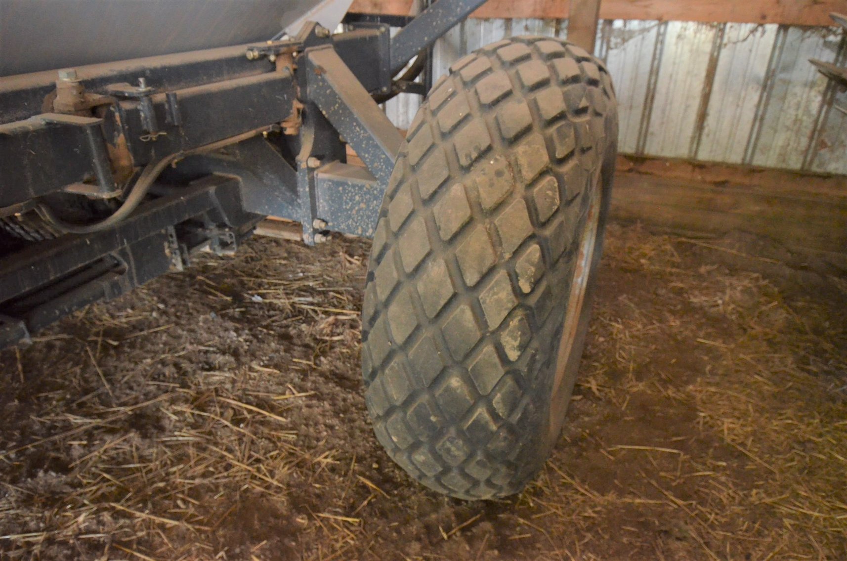 Image for JD 730 AIR SEEDER & FLEXI-COIL 1720 AIR CART