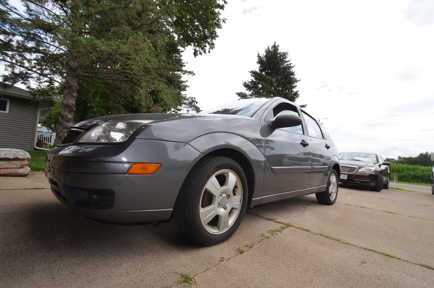 Image for 2007 FORD FOCUS, Z TURN MOWER, LAWN&GARDEN, FURNITURE, HOUSEHOLD, AND MORE - Mondovi, WI