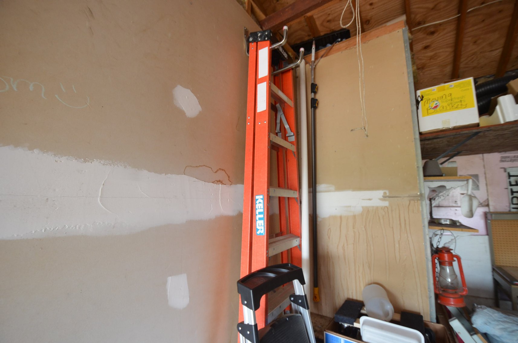 Image for 2007 FORD FOCUS, Z TURN MOWER, LAWN&GARDEN, FURNITURE, HOUSEHOLD, AND MORE - Mondovi, WI