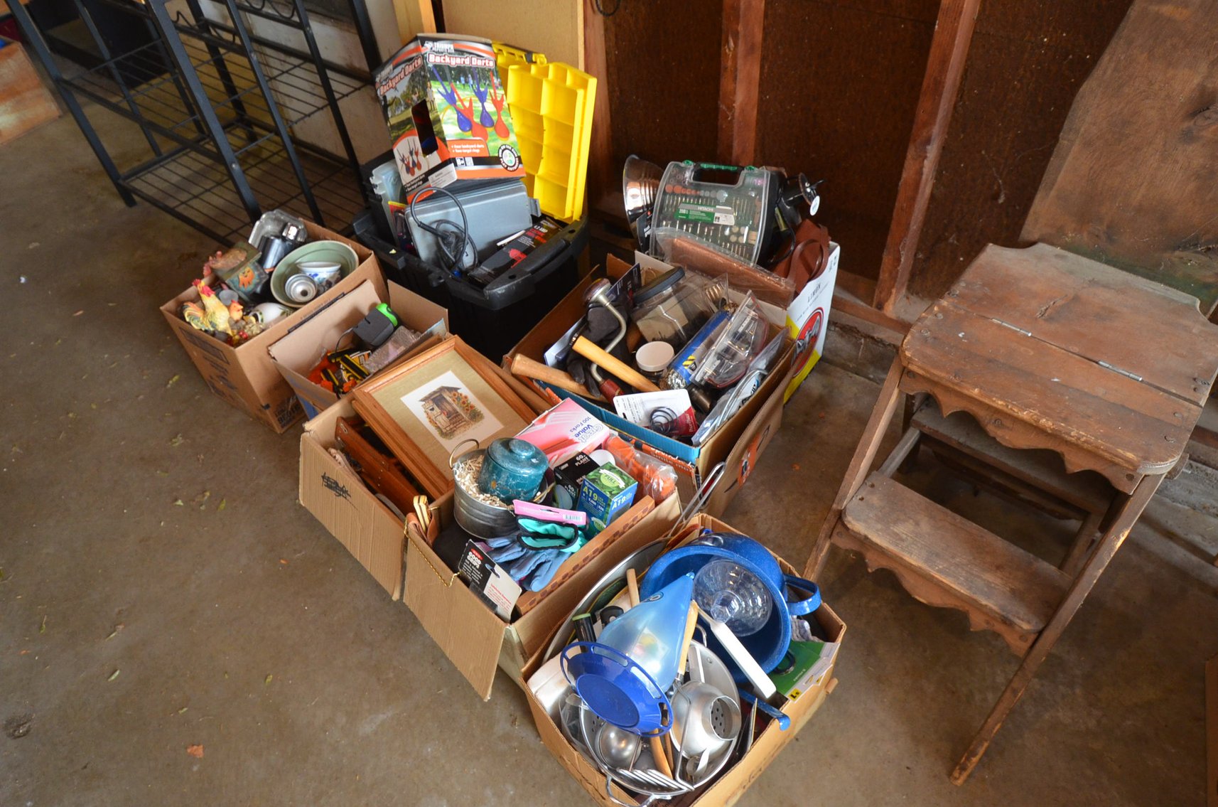 Image for 2007 FORD FOCUS, Z TURN MOWER, LAWN&GARDEN, FURNITURE, HOUSEHOLD, AND MORE - Mondovi, WI