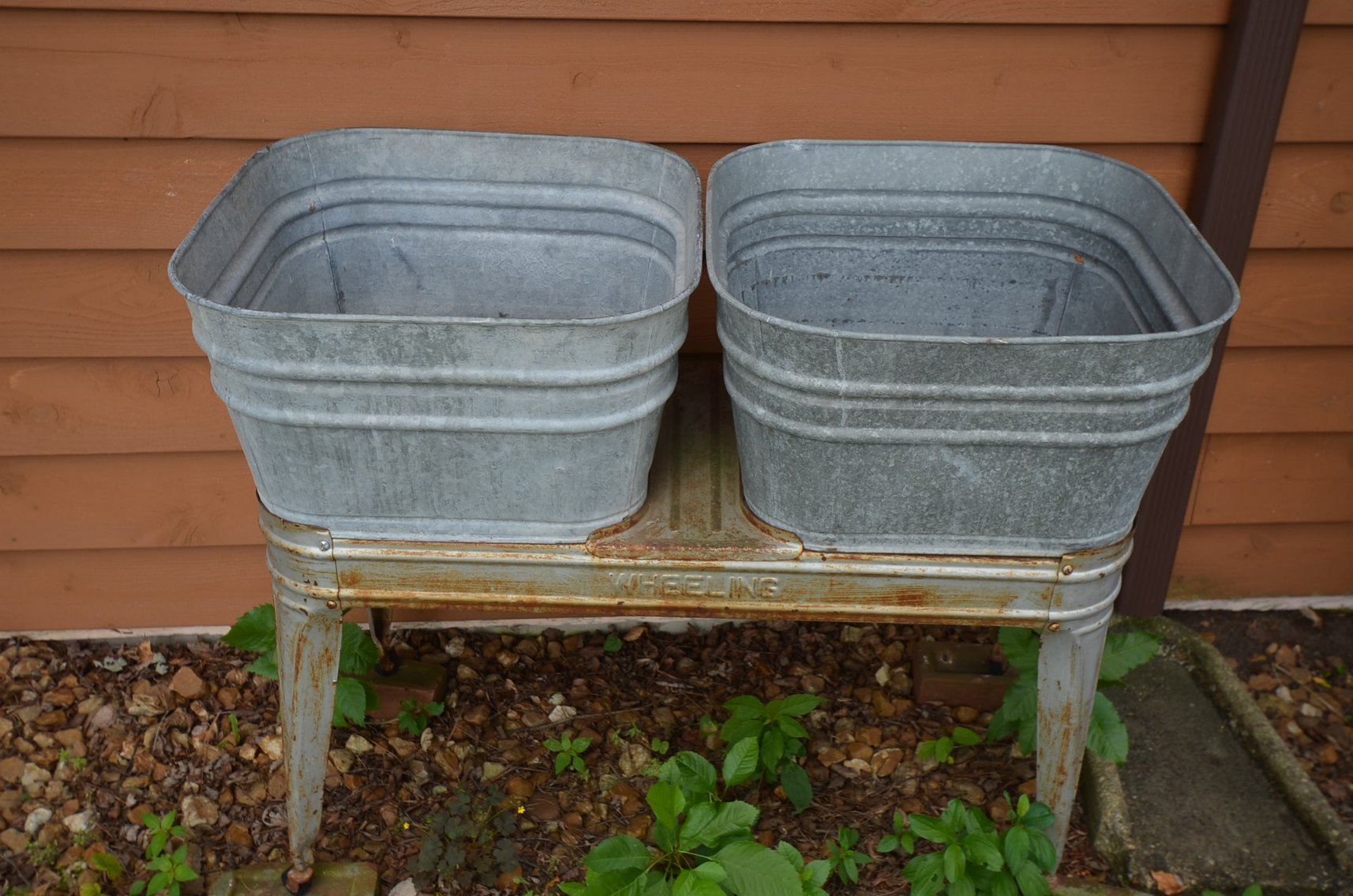 Image for 2007 FORD FOCUS, Z TURN MOWER, LAWN&GARDEN, FURNITURE, HOUSEHOLD, AND MORE - Mondovi, WI