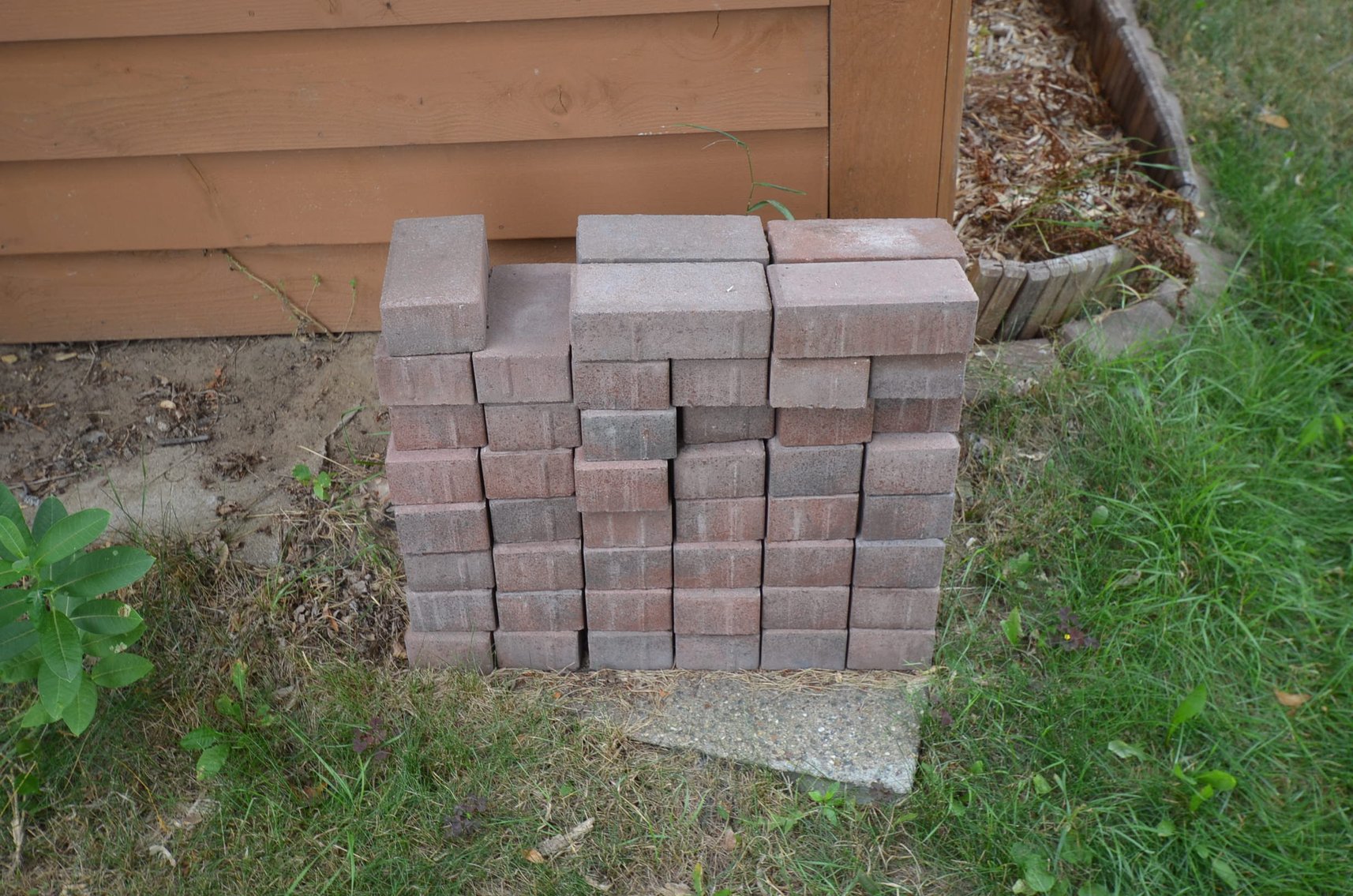 Image for 2007 FORD FOCUS, Z TURN MOWER, LAWN&GARDEN, FURNITURE, HOUSEHOLD, AND MORE - Mondovi, WI