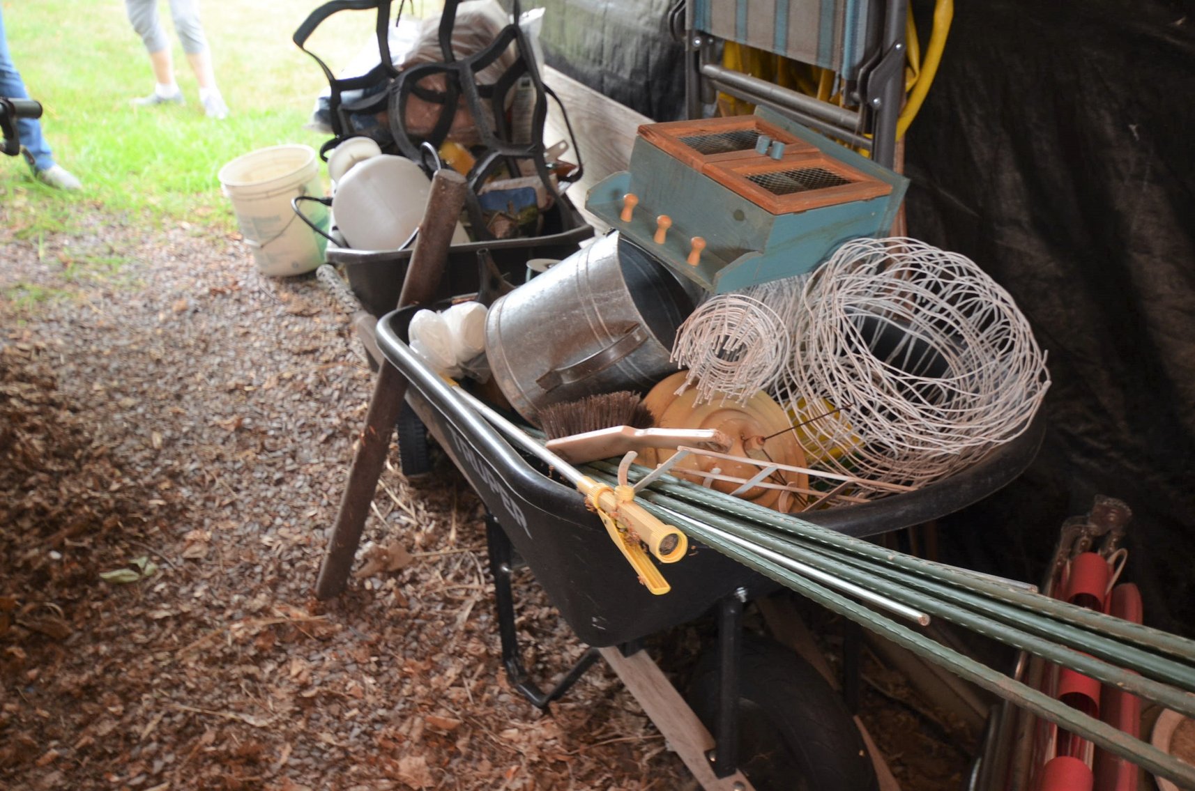 Image for 2007 FORD FOCUS, Z TURN MOWER, LAWN&GARDEN, FURNITURE, HOUSEHOLD, AND MORE - Mondovi, WI