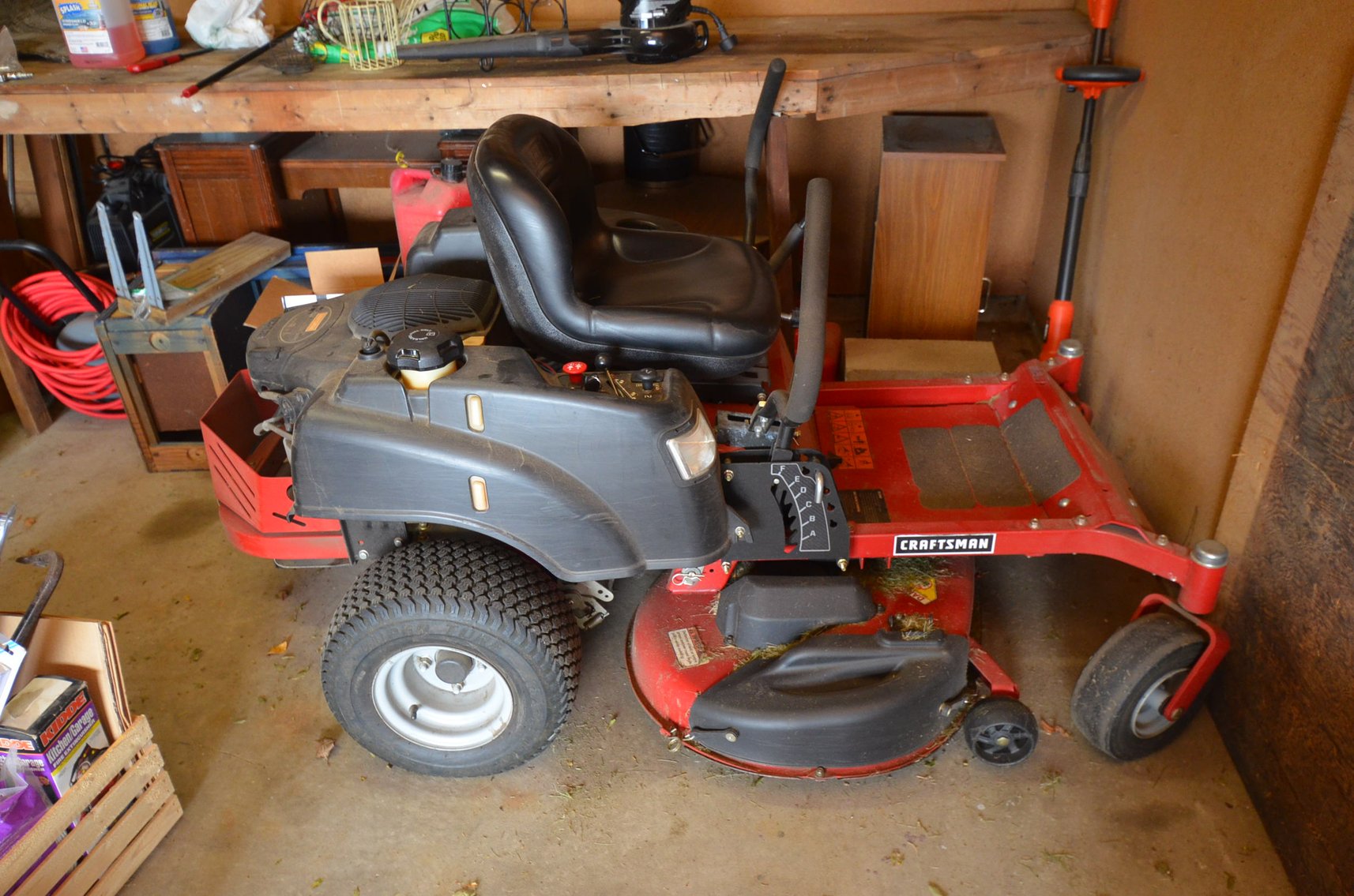 Image for 2007 FORD FOCUS, Z TURN MOWER, LAWN&GARDEN, FURNITURE, HOUSEHOLD, AND MORE - Mondovi, WI