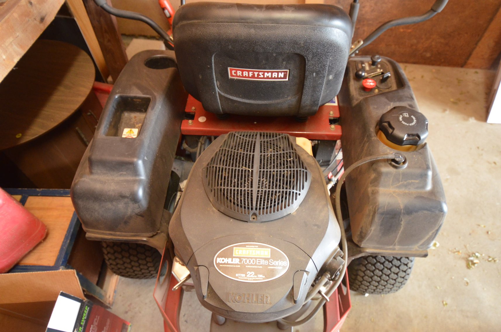 Image for 2007 FORD FOCUS, Z TURN MOWER, LAWN&GARDEN, FURNITURE, HOUSEHOLD, AND MORE - Mondovi, WI