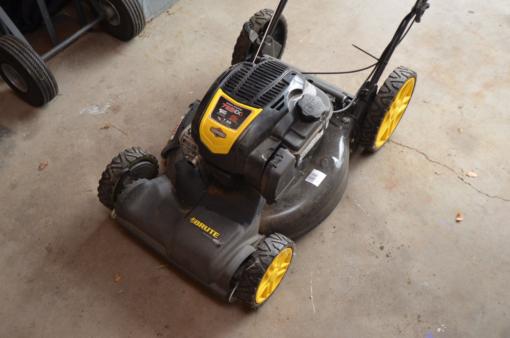 Image for 2007 FORD FOCUS, Z TURN MOWER, LAWN&GARDEN, FURNITURE, HOUSEHOLD, AND MORE - Mondovi, WI