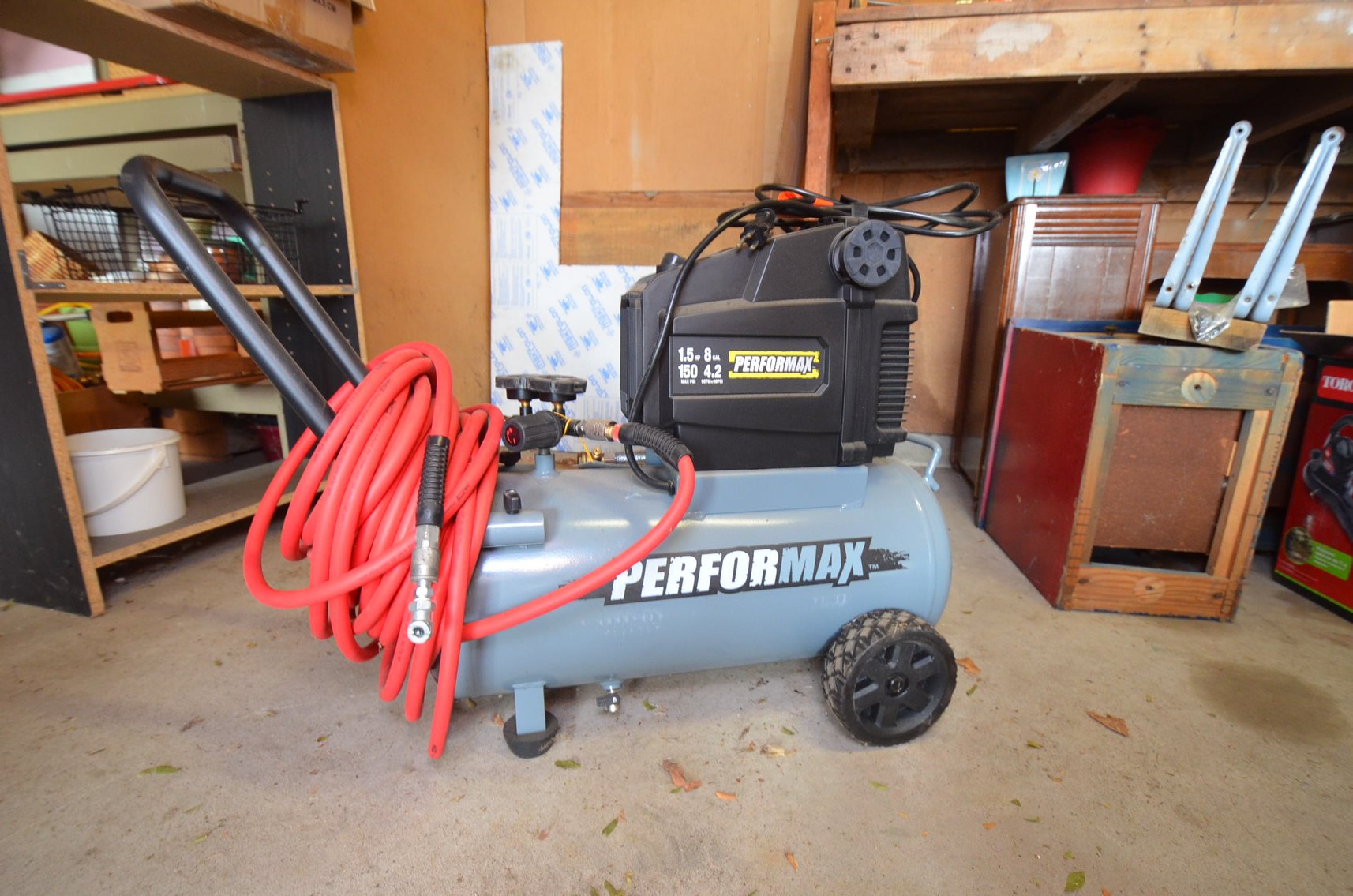 Image for 2007 FORD FOCUS, Z TURN MOWER, LAWN&GARDEN, FURNITURE, HOUSEHOLD, AND MORE - Mondovi, WI