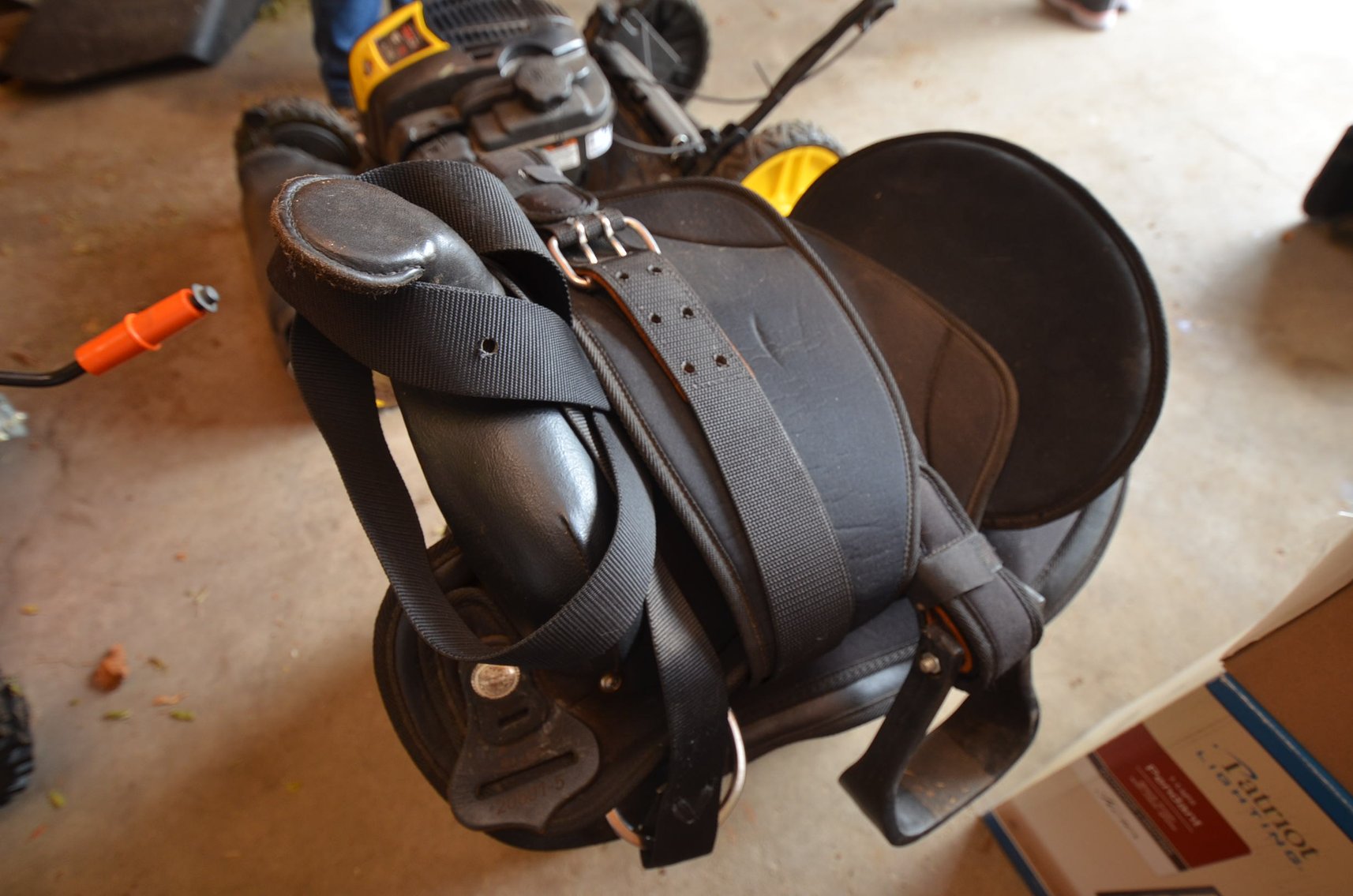 Image for 2007 FORD FOCUS, Z TURN MOWER, LAWN&GARDEN, FURNITURE, HOUSEHOLD, AND MORE - Mondovi, WI