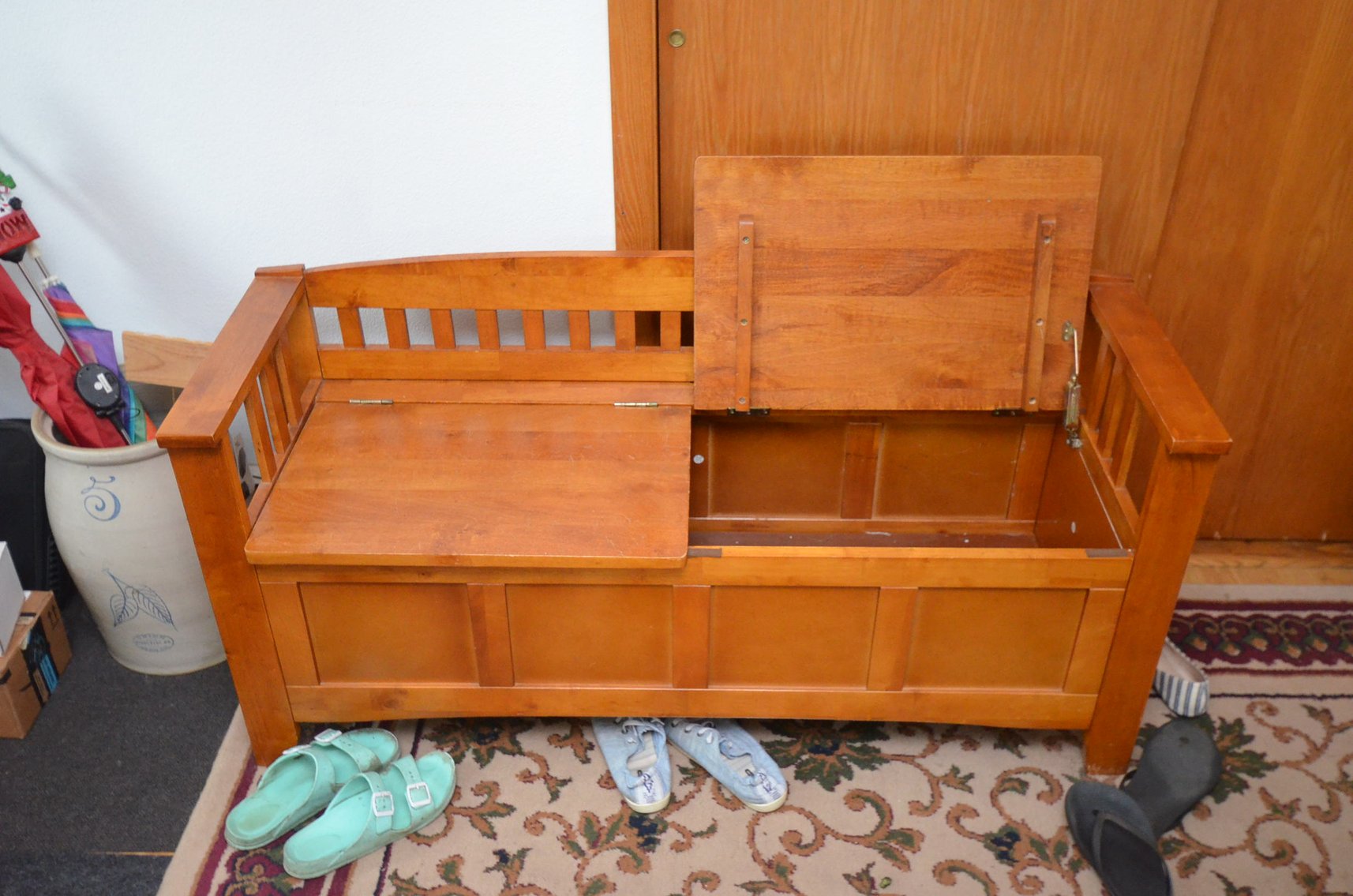 Image for 2007 FORD FOCUS, Z TURN MOWER, LAWN&GARDEN, FURNITURE, HOUSEHOLD, AND MORE - Mondovi, WI