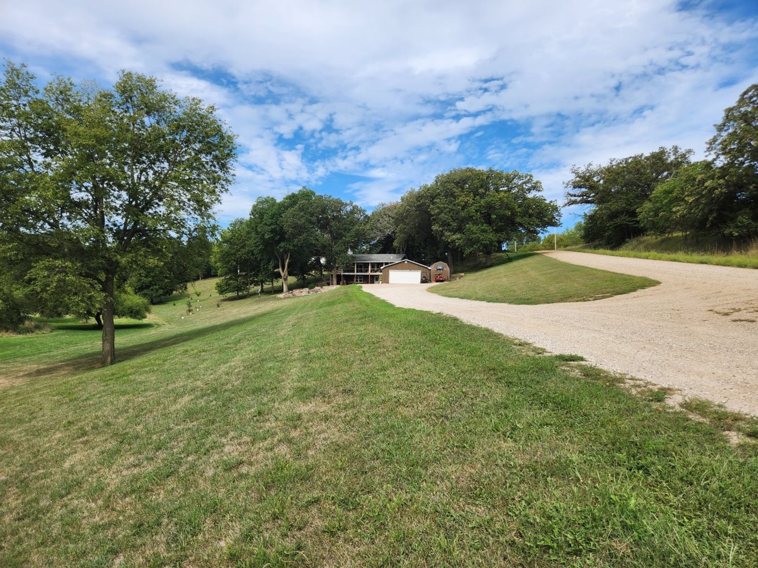 Image for 2870 215th Street, Sac City!