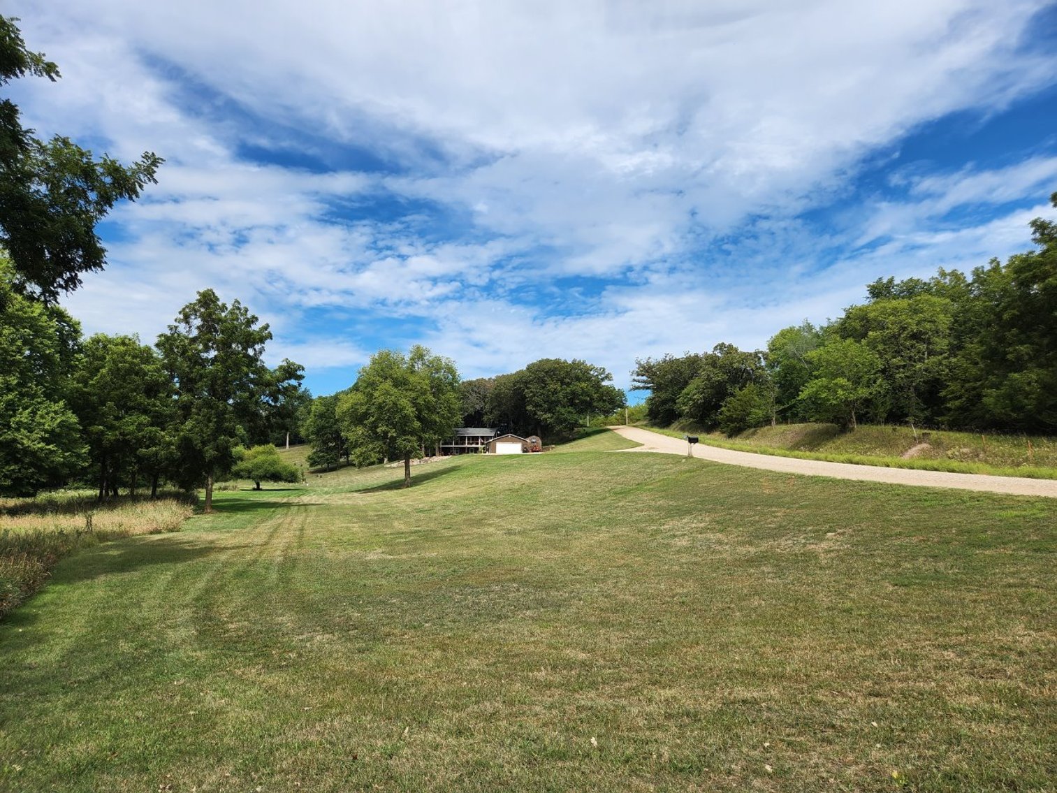 Image for 2870 215th Street, Sac City!