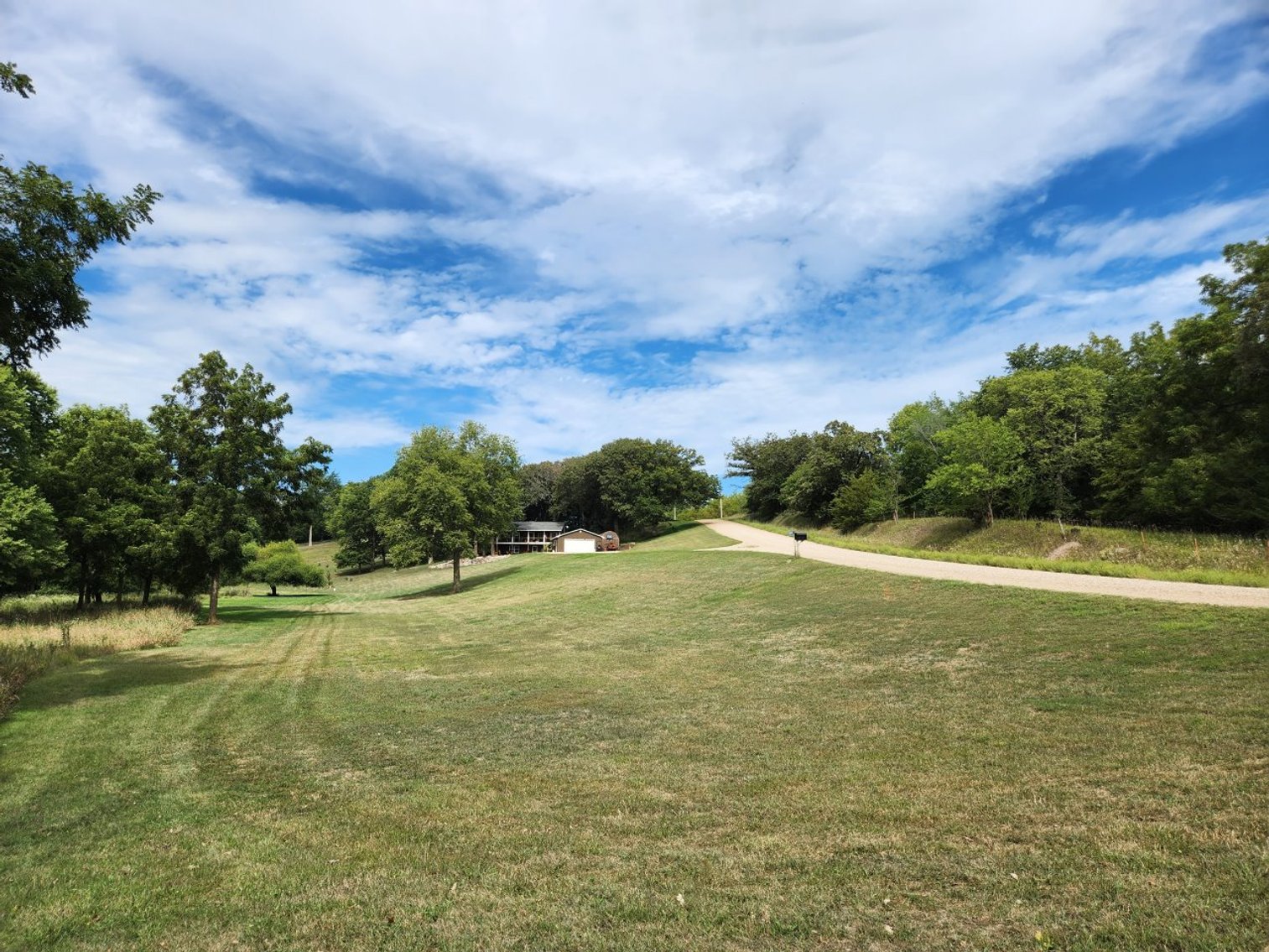 Image for 2870 215th Street, Sac City!