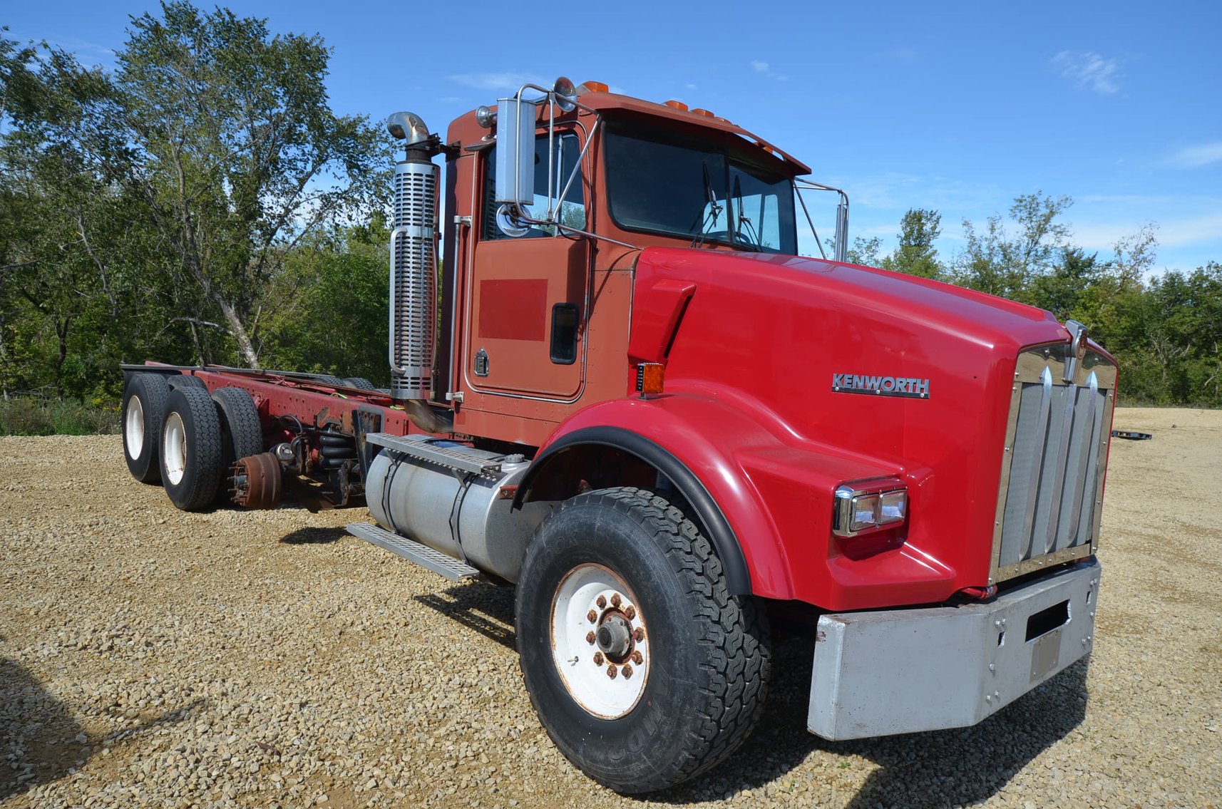 Image for 2005 Sterling L9500 & 1988 Kenworth T800