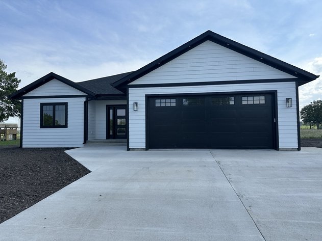 Image for 115 E Ahrens Street, Sac City!