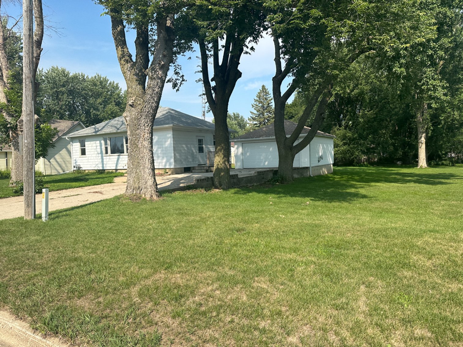 Image for 307 West Main Street, Early!