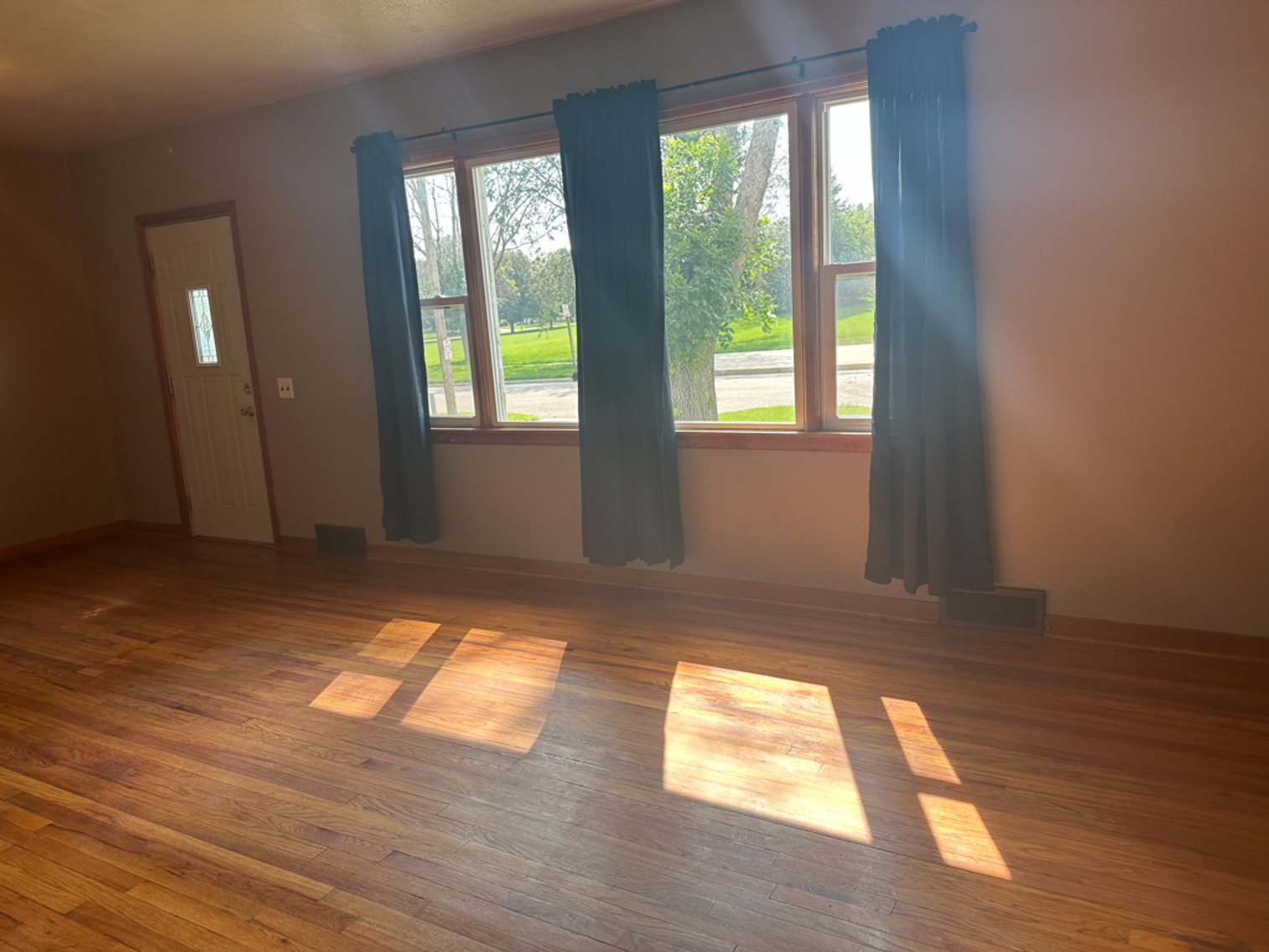 Image for 307 West Main Street, Early!