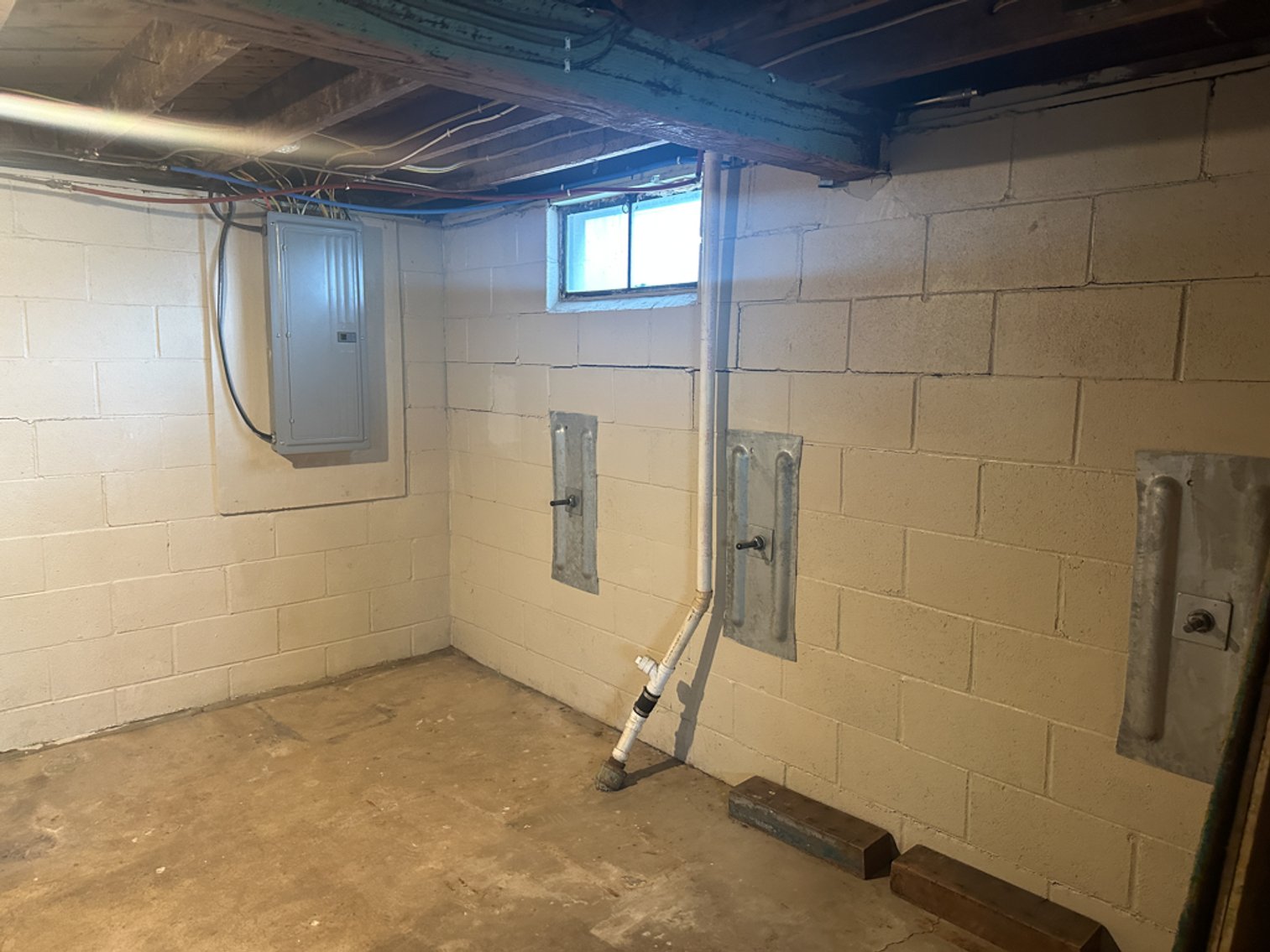 Image for 307 West Main Street, Early!