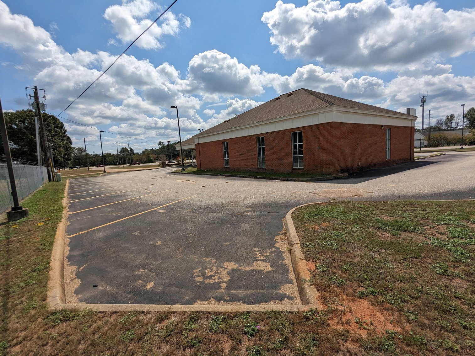 Image for Daleville, AL: 3,615±SF Former Bank Branch on 0.9± Acres at 70 AL-134 (Old Hwy 134) (Dale County) 