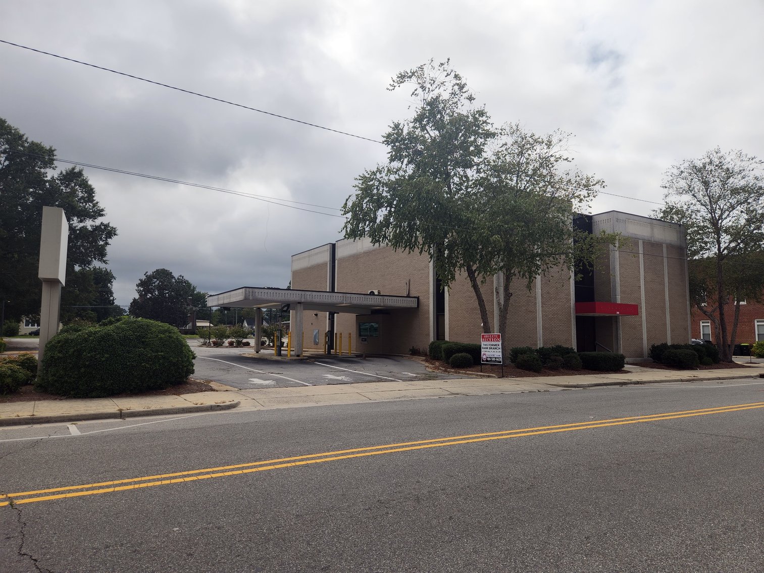 Image for Ahoskie, NC: 9,440±SF Former Bank Branch on 1± Acres at 300 Main St. (Hertford County)