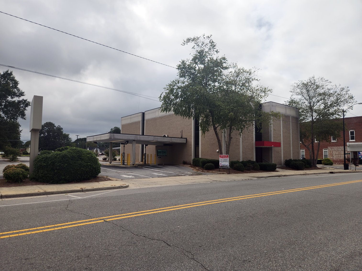 Image for Ahoskie, NC: 9,440±SF Former Bank Branch on 1± Acres at 300 Main St. (Hertford County)