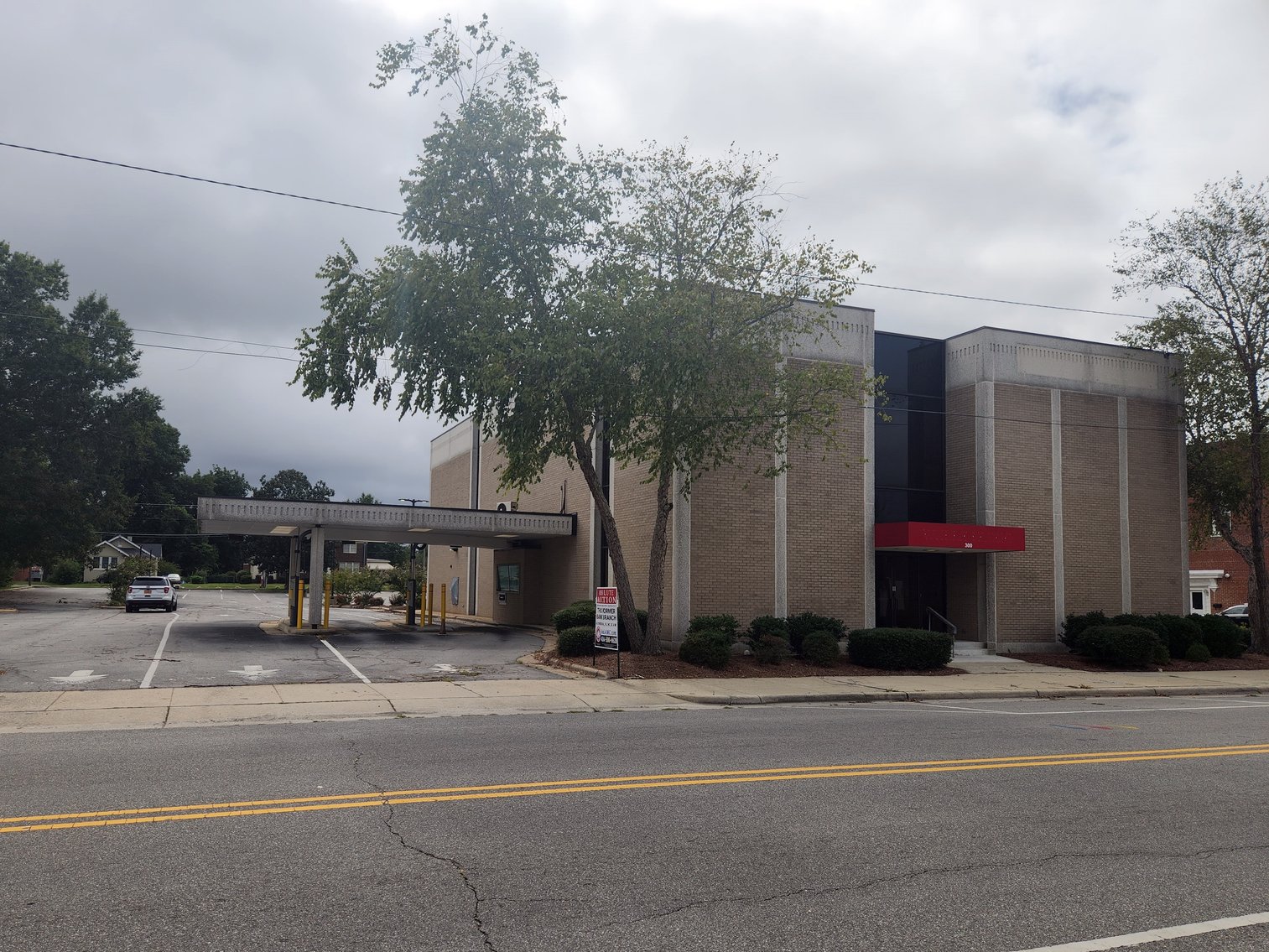 Image for Ahoskie, NC: 9,440±SF Former Bank Branch on 1± Acres at 300 Main St. (Hertford County)