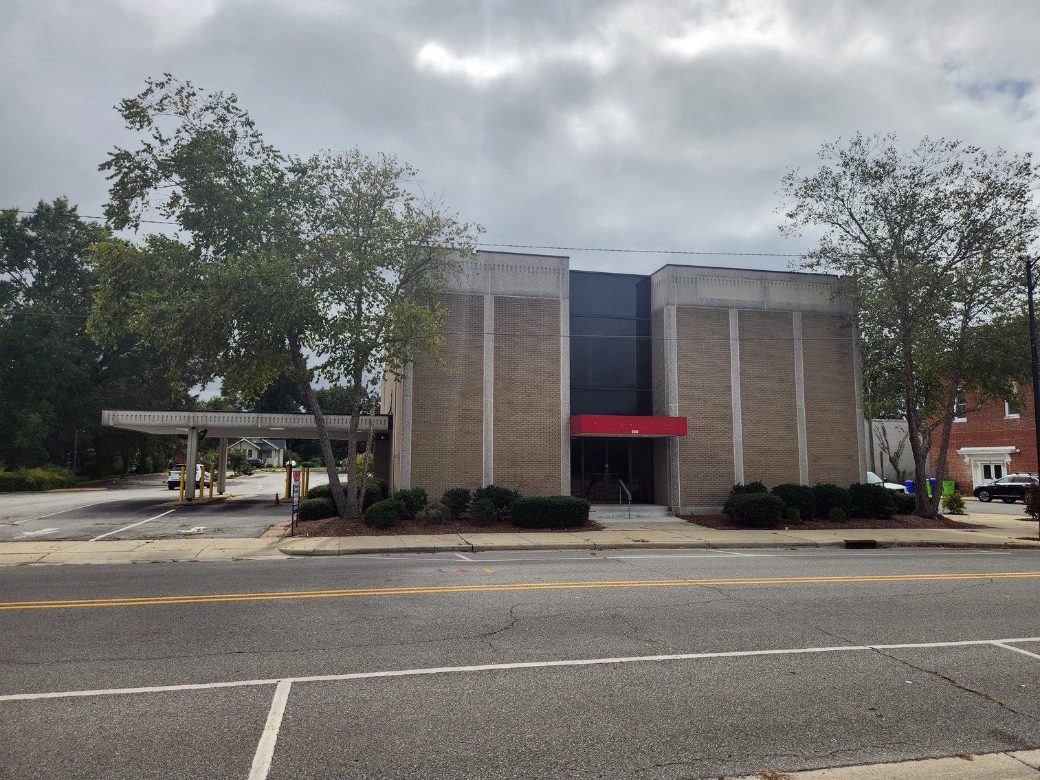 Image for Ahoskie, NC: 9,440±SF Former Bank Branch on 1± Acres at 300 Main St. (Hertford County)