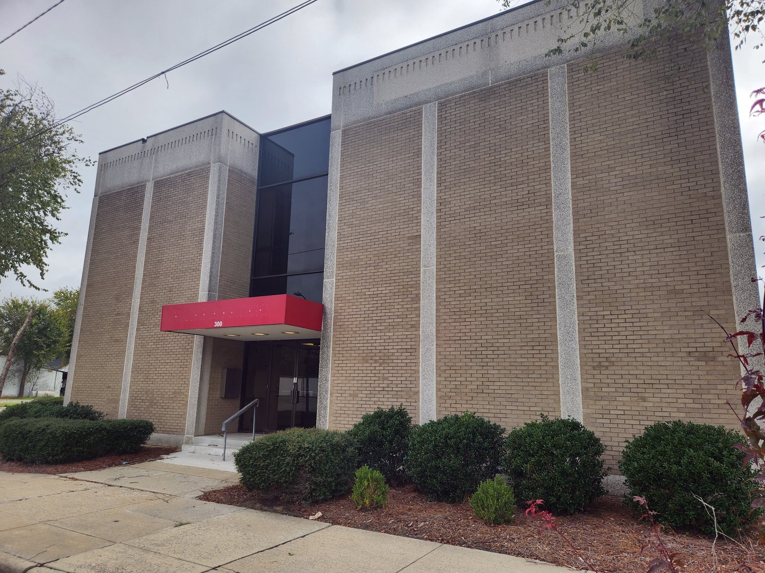 Image for Ahoskie, NC: 9,440±SF Former Bank Branch on 1± Acres at 300 Main St. (Hertford County)