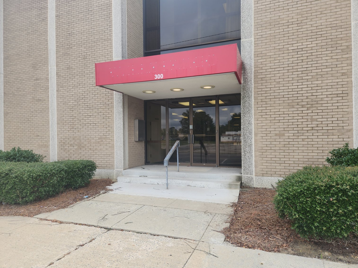 Image for Ahoskie, NC: 9,440±SF Former Bank Branch on 1± Acres at 300 Main St. (Hertford County)