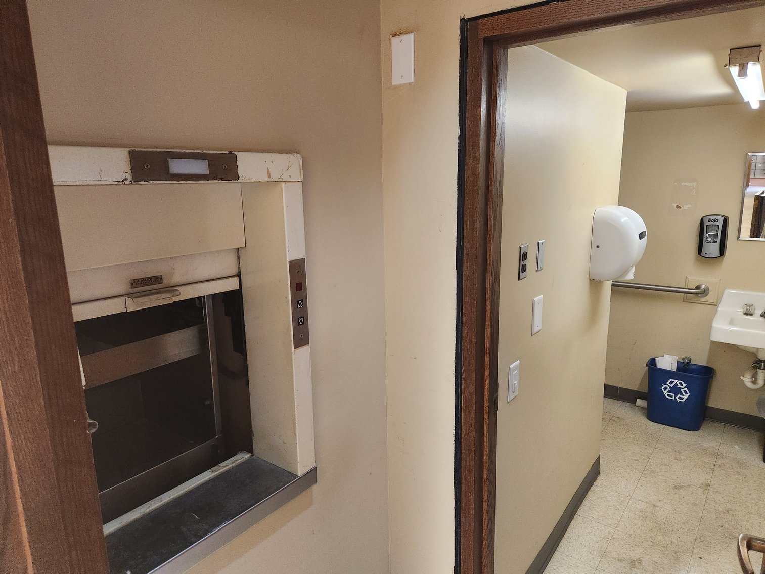 Image for Ahoskie, NC: 9,440±SF Former Bank Branch on 1± Acres at 300 Main St. (Hertford County)