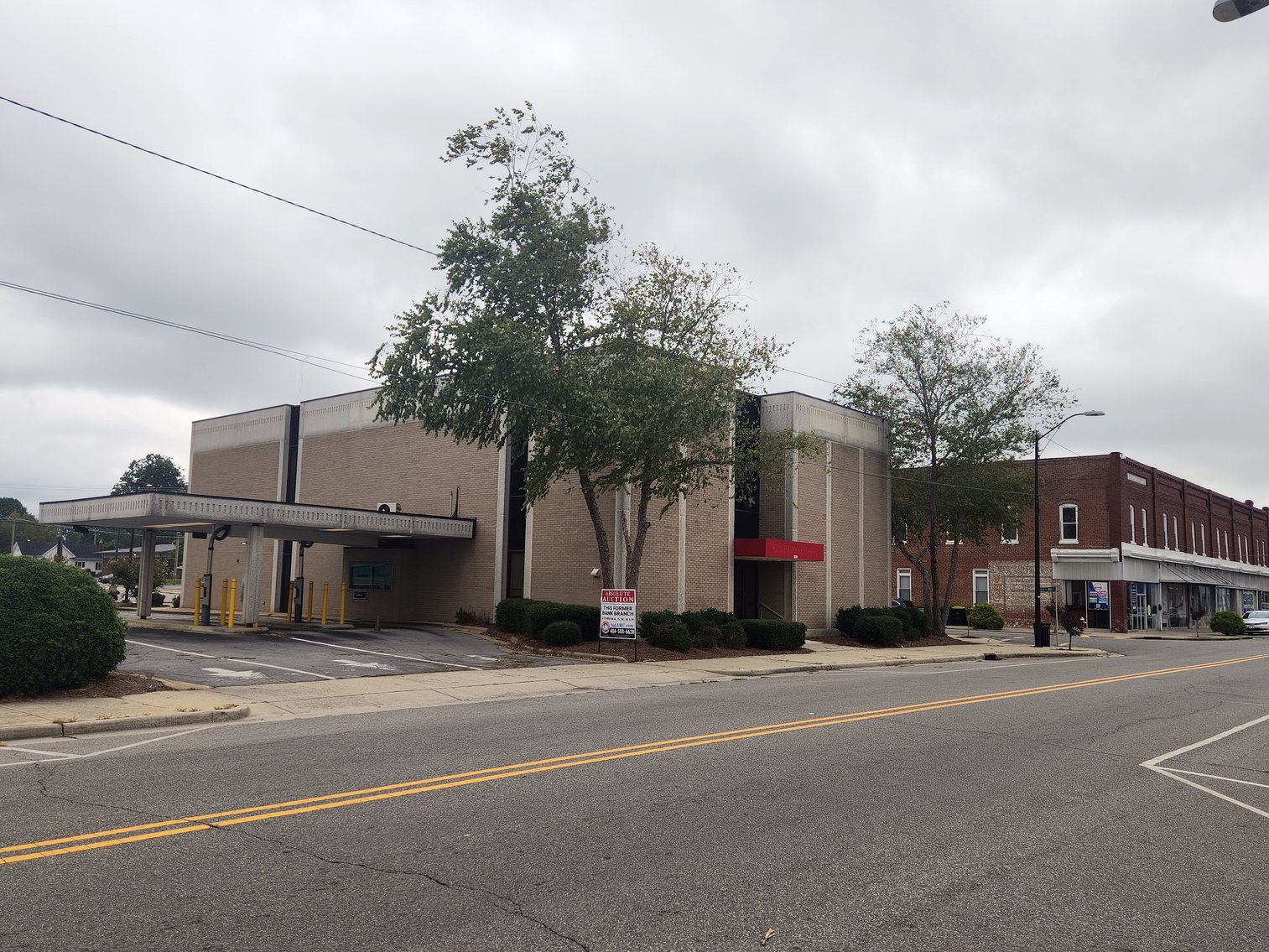 Image for Ahoskie, NC: 9,440±SF Former Bank Branch on 1± Acres at 300 Main St. (Hertford County)