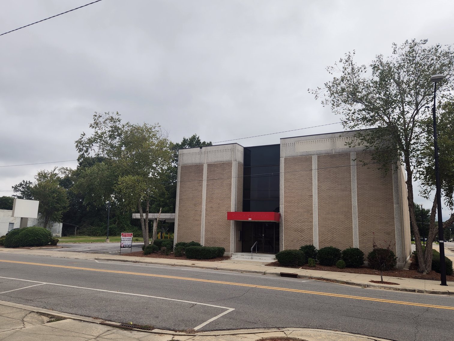 Image for Ahoskie, NC: 9,440±SF Former Bank Branch on 1± Acres at 300 Main St. (Hertford County)