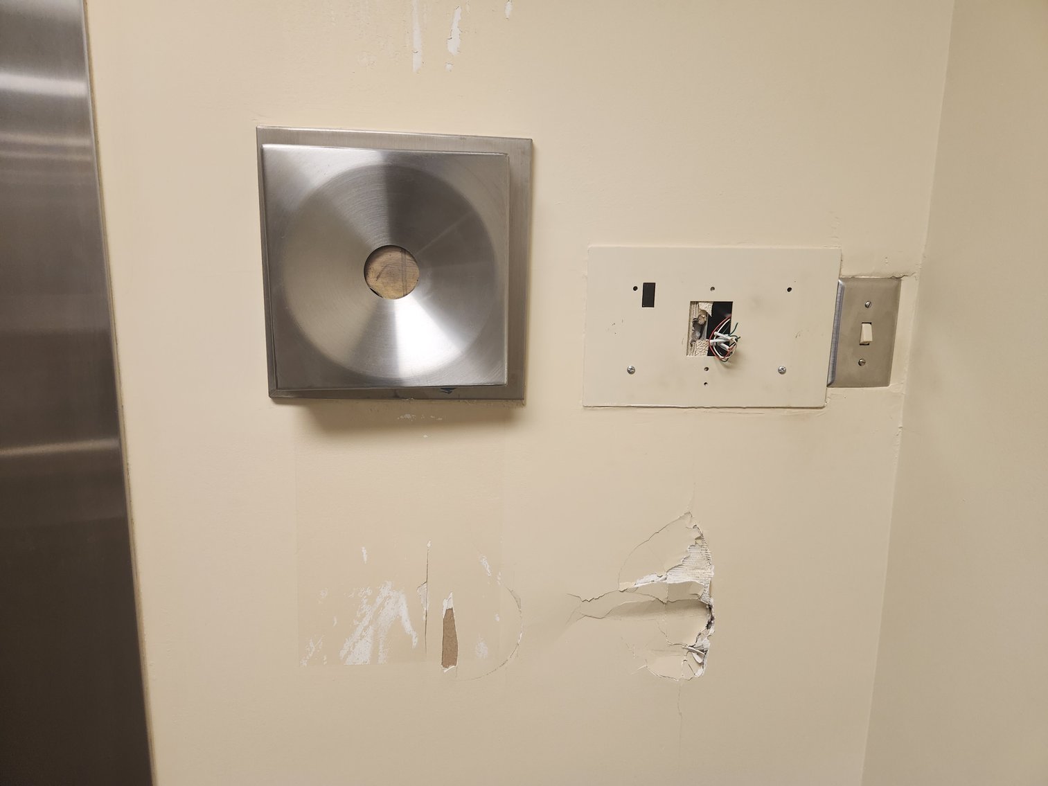 Image for Ahoskie, NC: 9,440±SF Former Bank Branch on 1± Acres at 300 Main St. (Hertford County)