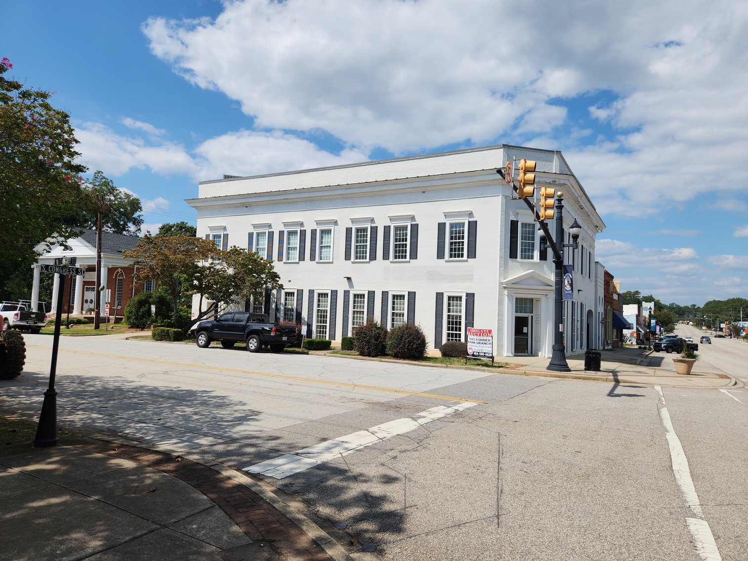Image for Winnsboro, SC: 10,164±SF Footprint Former Bank Branch on 1± Acre at 101 N Congress St. (Fairfield County)