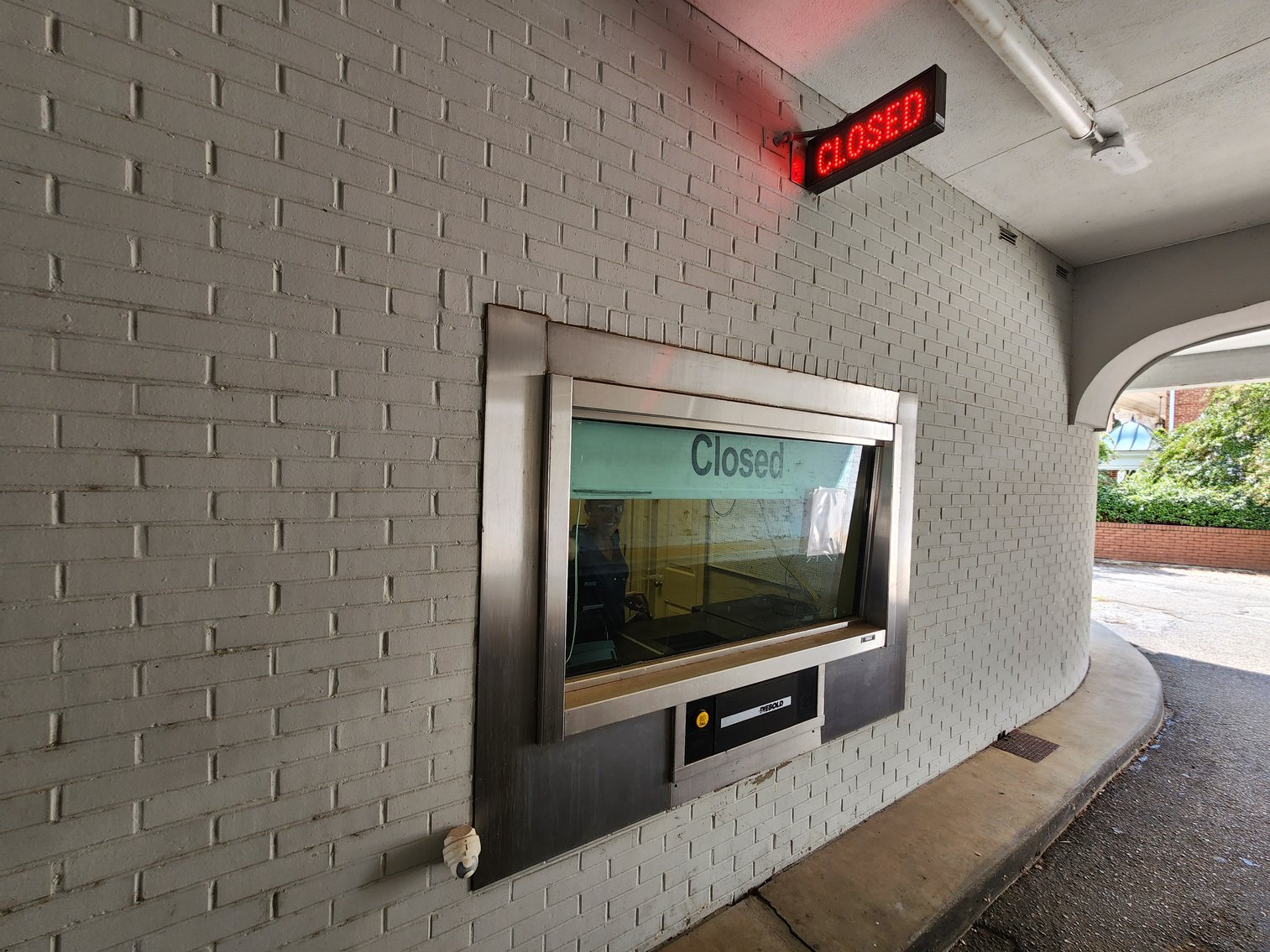 Image for Winnsboro, SC: 10,164±SF Footprint Former Bank Branch on 1± Acre at 101 N Congress St. (Fairfield County)