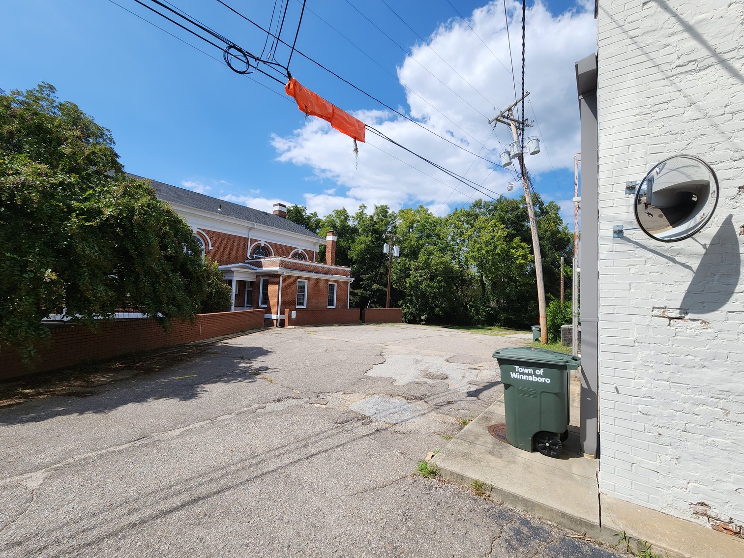 Image for Winnsboro, SC: 10,164±SF Footprint Former Bank Branch on 1± Acre at 101 N Congress St. (Fairfield County)