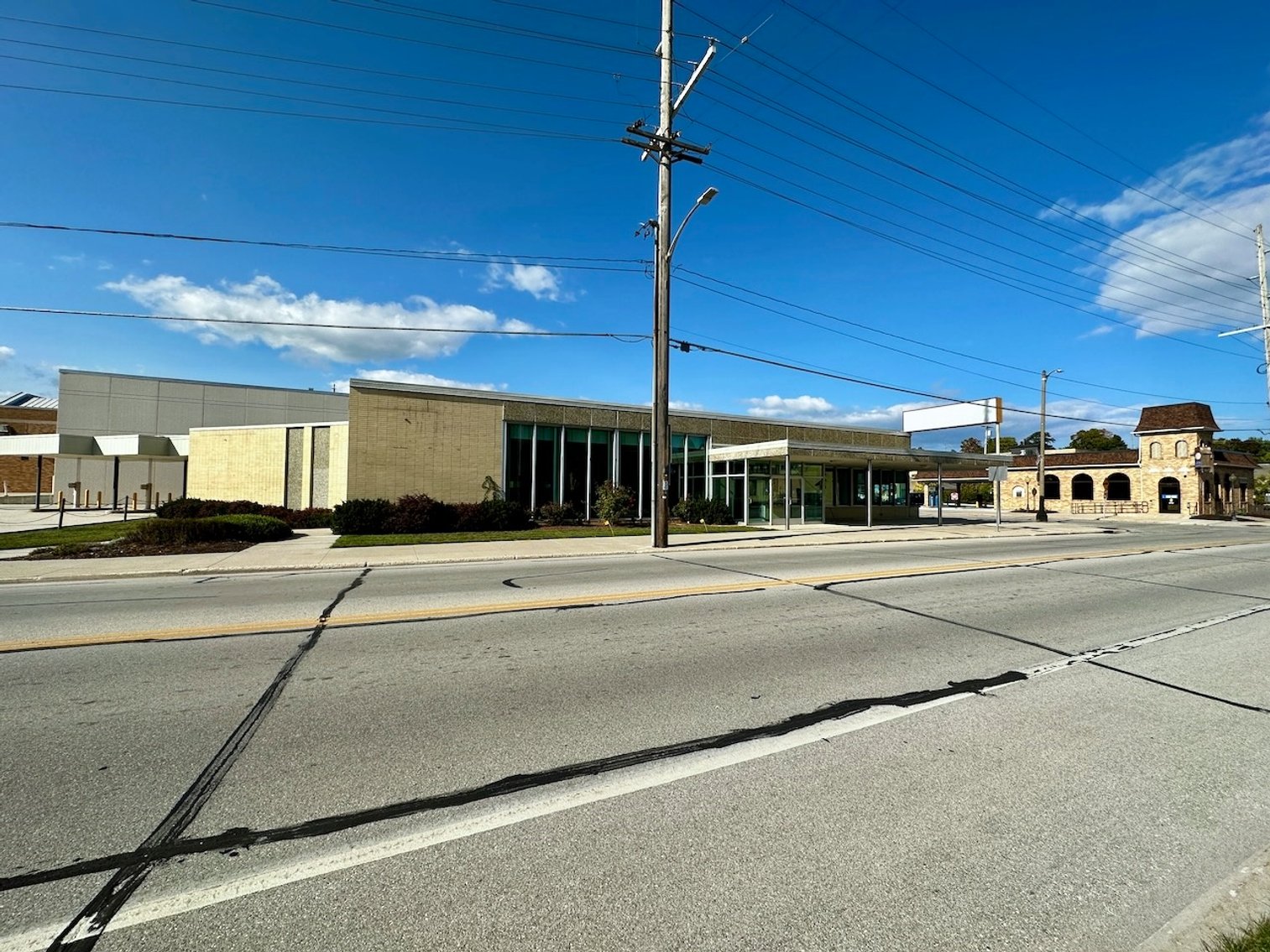 Image for Sheboygan Falls, WI: 5,835± SF Footprint Former Bank Branch on .5± Acre at 806 Monroe St. (Sheboygan County)