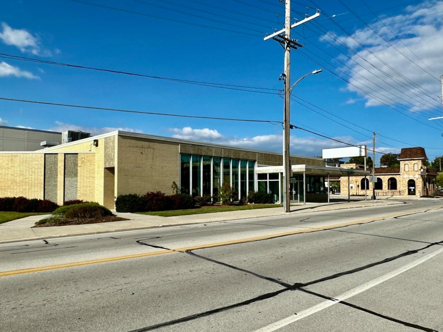 Image for Sheboygan Falls, WI: 5,835± SF Footprint Former Bank Branch on .5± Acre at 806 Monroe St. (Sheboygan County)